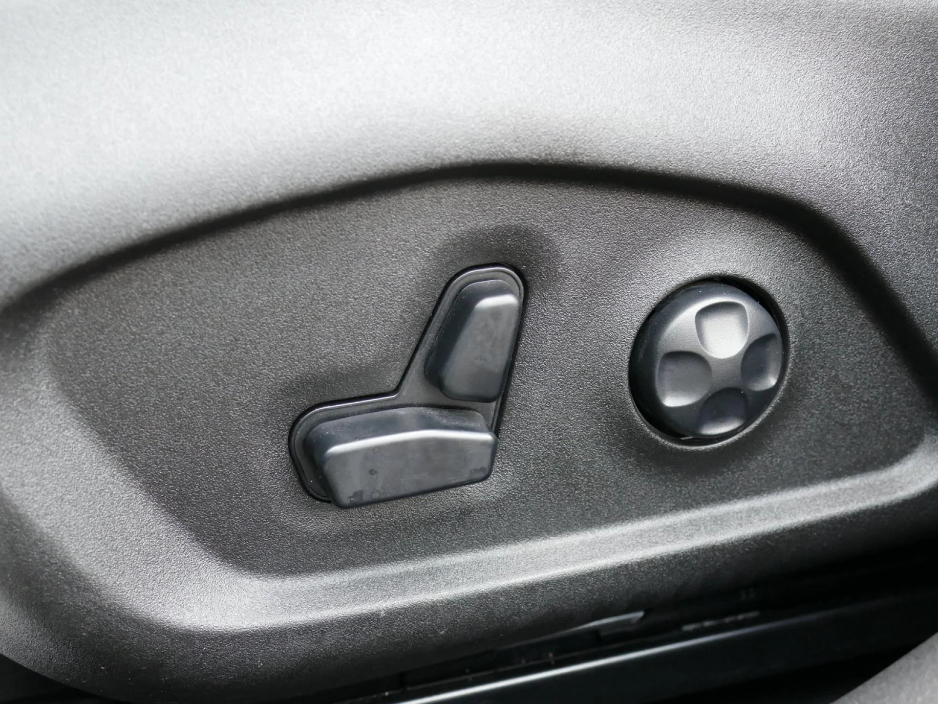 JEEP RENEGADE - Miniature 18 sur 34 - Cliquer pour voir cette photo