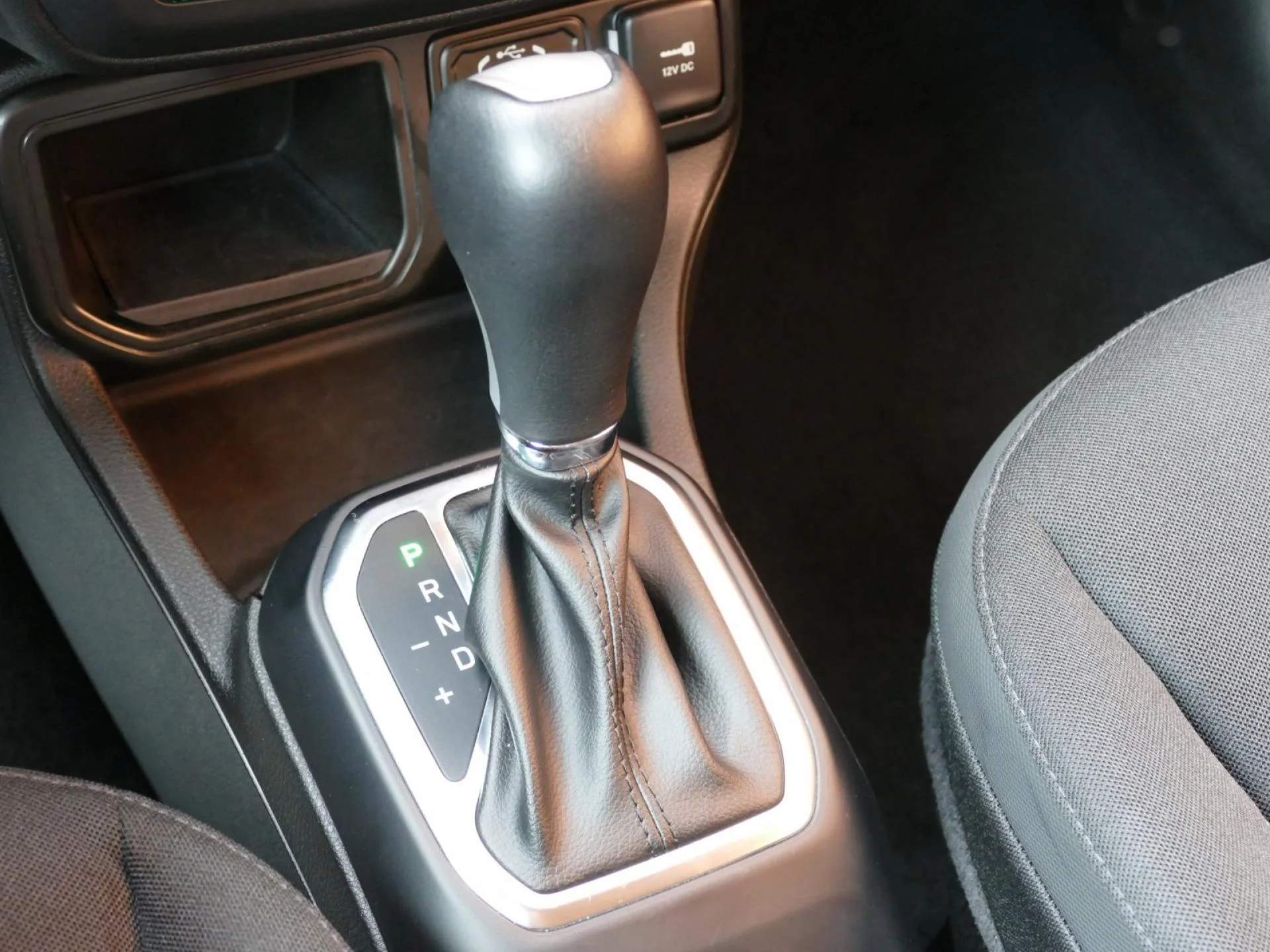 JEEP RENEGADE - Miniature 18 sur 33 - Cliquer pour voir cette photo