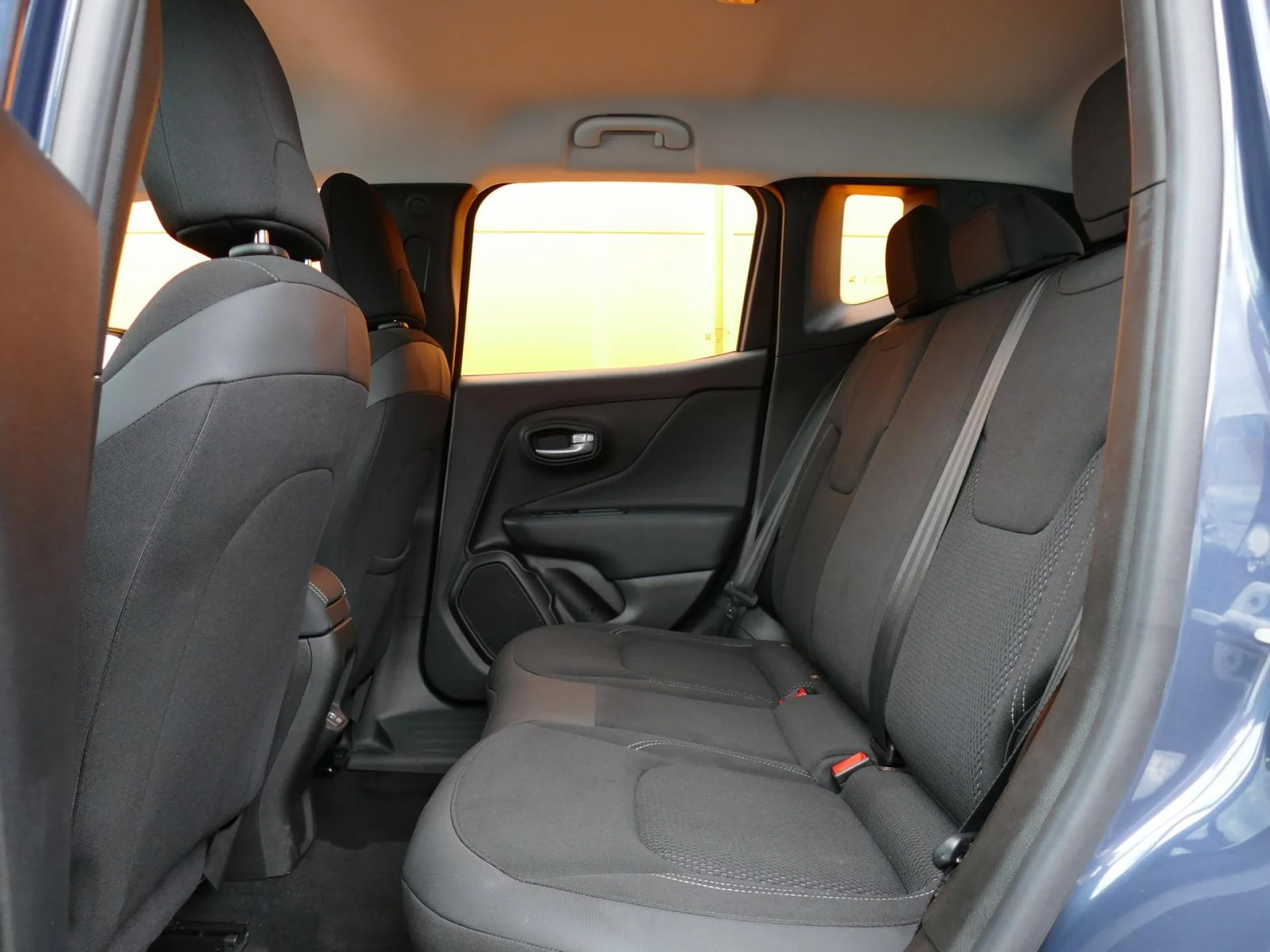 JEEP RENEGADE - Miniature 7 sur 33 - Cliquer pour voir cette photo