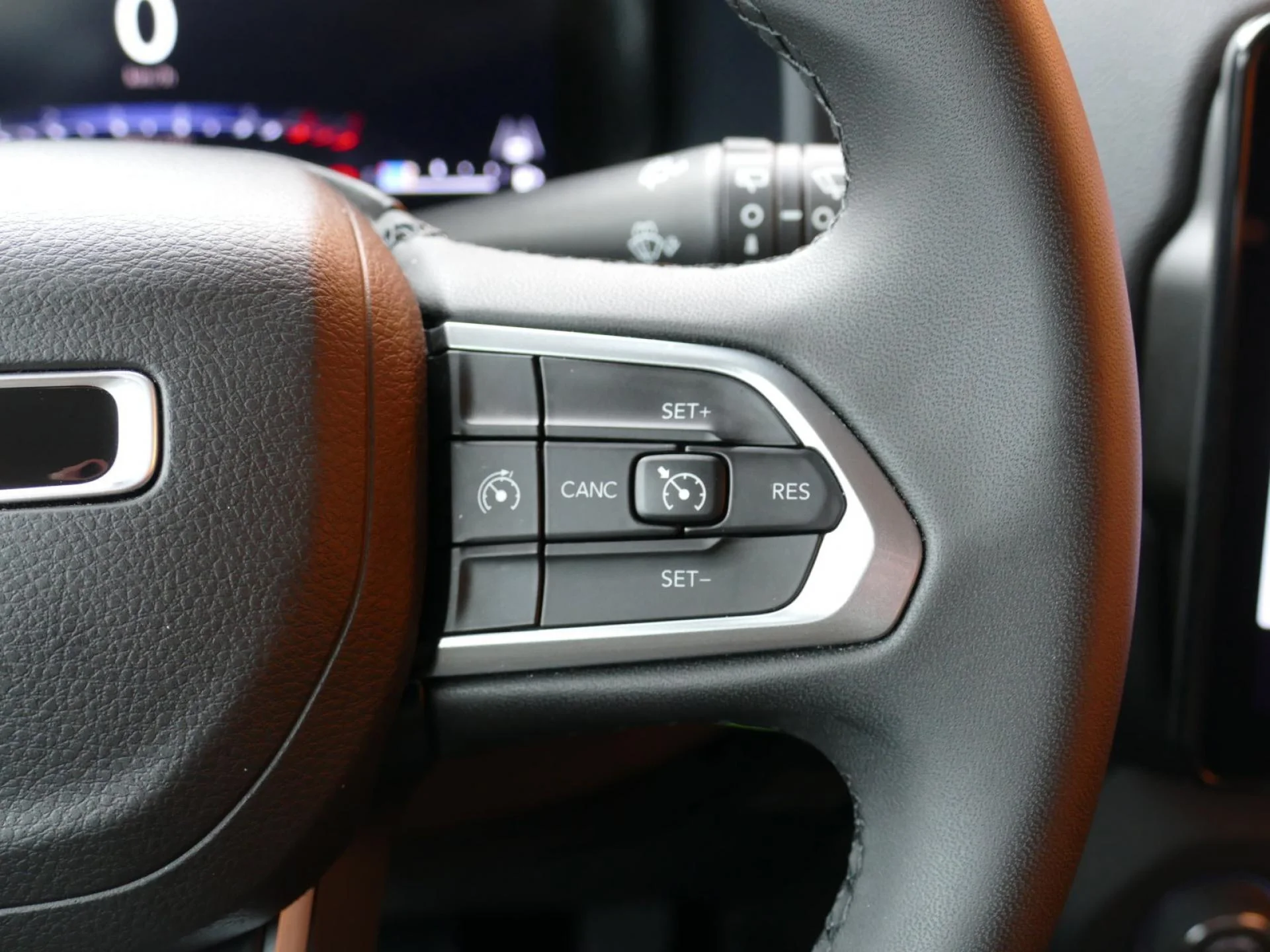 JEEP RENEGADE - Miniature 16 sur 33 - Cliquer pour voir cette photo