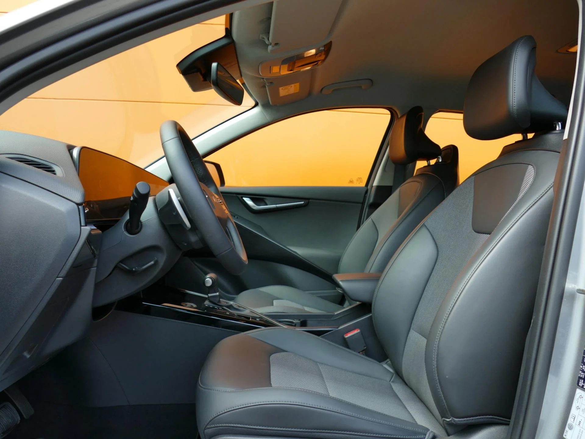 KIA NIRO - Miniature 6 sur 31 - Cliquer pour voir cette photo