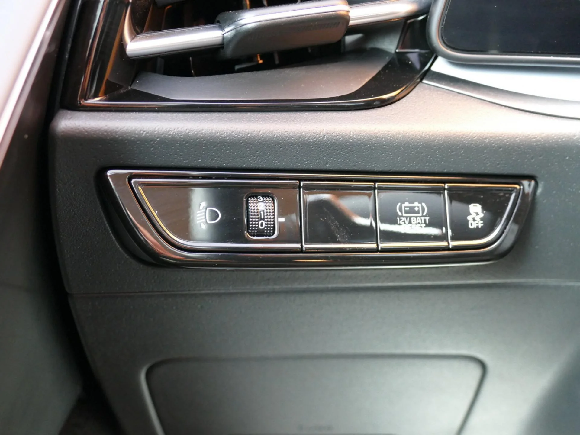 KIA NIRO - Miniature 18 sur 31 - Cliquer pour voir cette photo