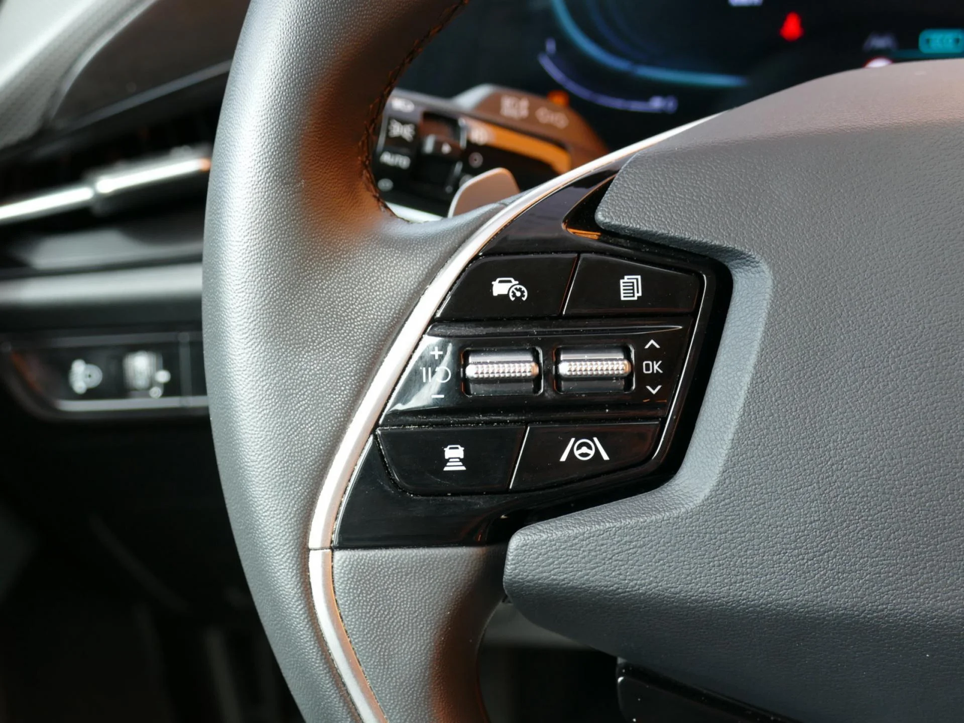 KIA NIRO - Miniature 16 sur 31 - Cliquer pour voir cette photo