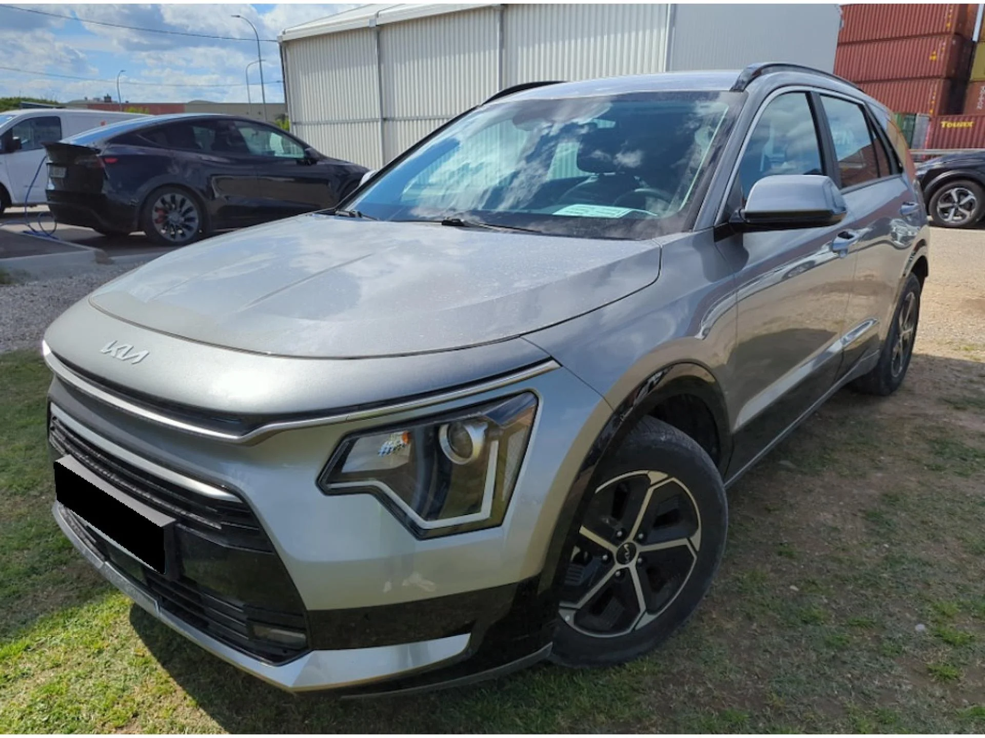 KIA NIRO - Miniature 2 sur 2 - Cliquer pour voir cette photo