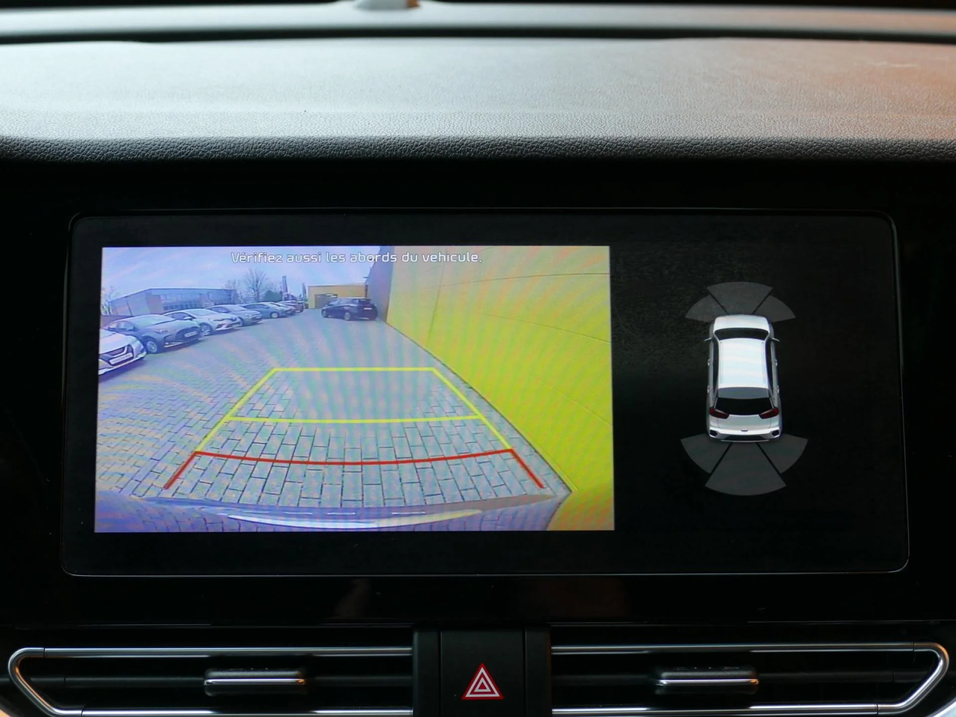 KIA NIRO - Miniature 10 sur 36 - Cliquer pour voir cette photo