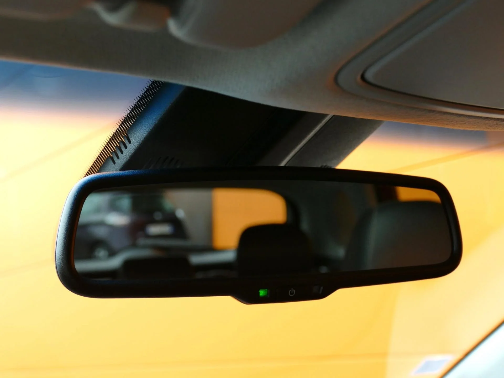 KIA NIRO - Miniature 25 sur 36 - Cliquer pour voir cette photo
