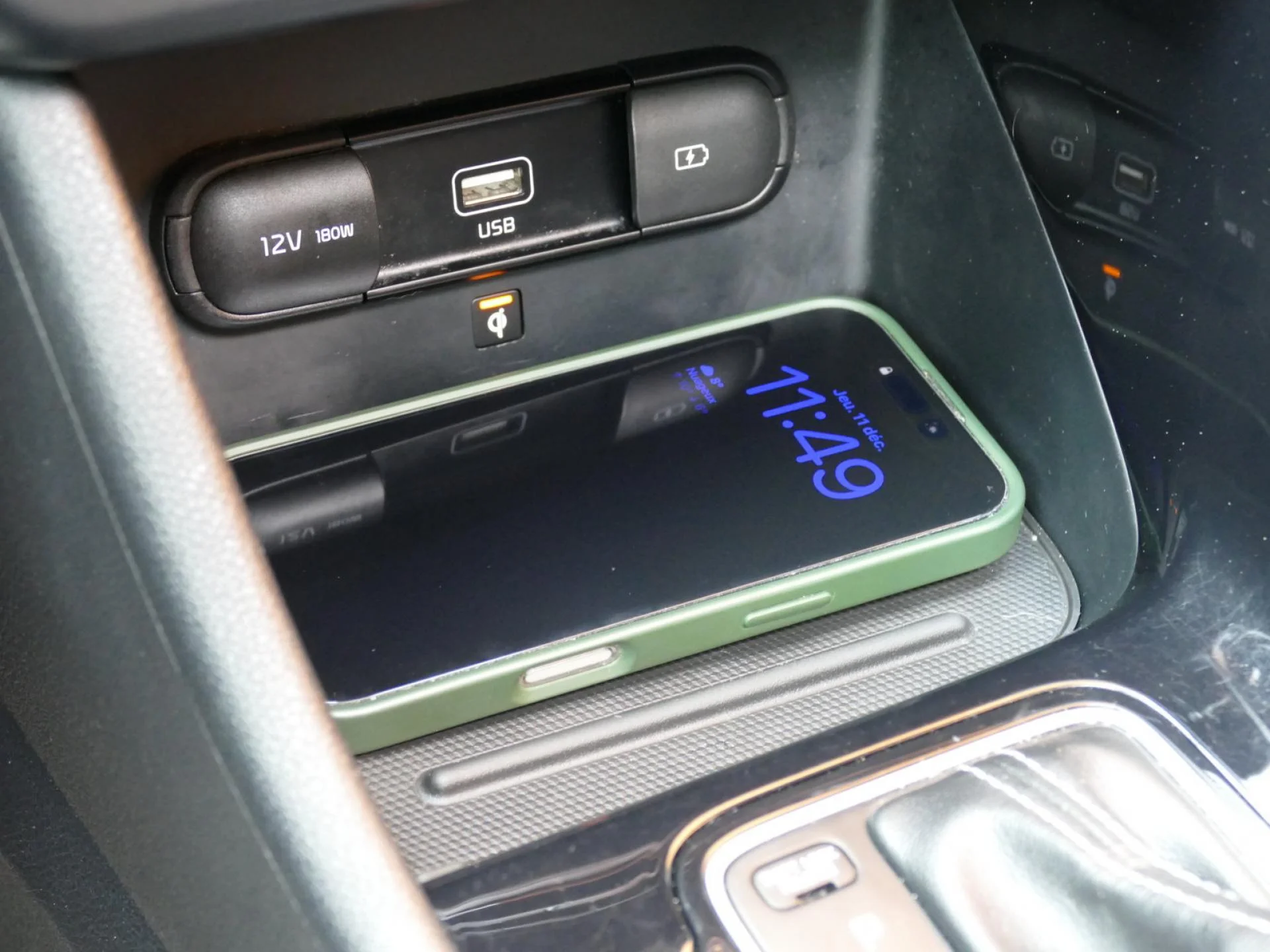 KIA NIRO - Miniature 22 sur 36 - Cliquer pour voir cette photo