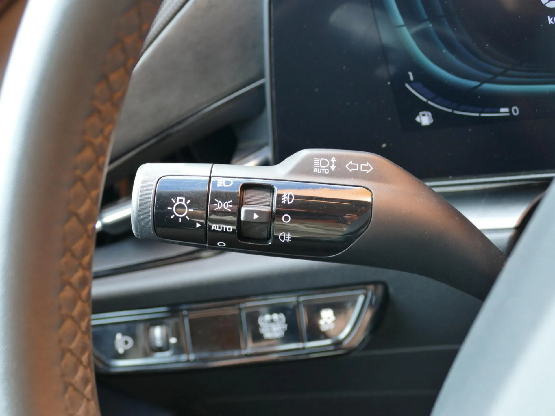 KIA NIRO - Miniature 23 sur 32 - Cliquer pour voir cette photo