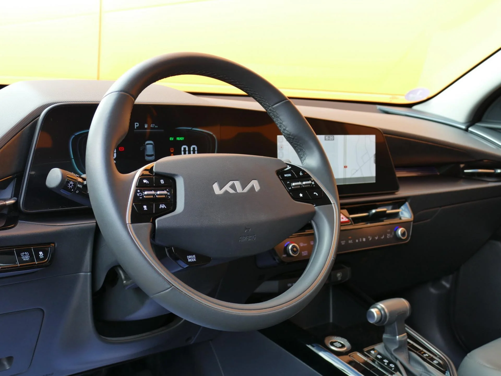 KIA NIRO - Miniature 15 sur 32 - Cliquer pour voir cette photo