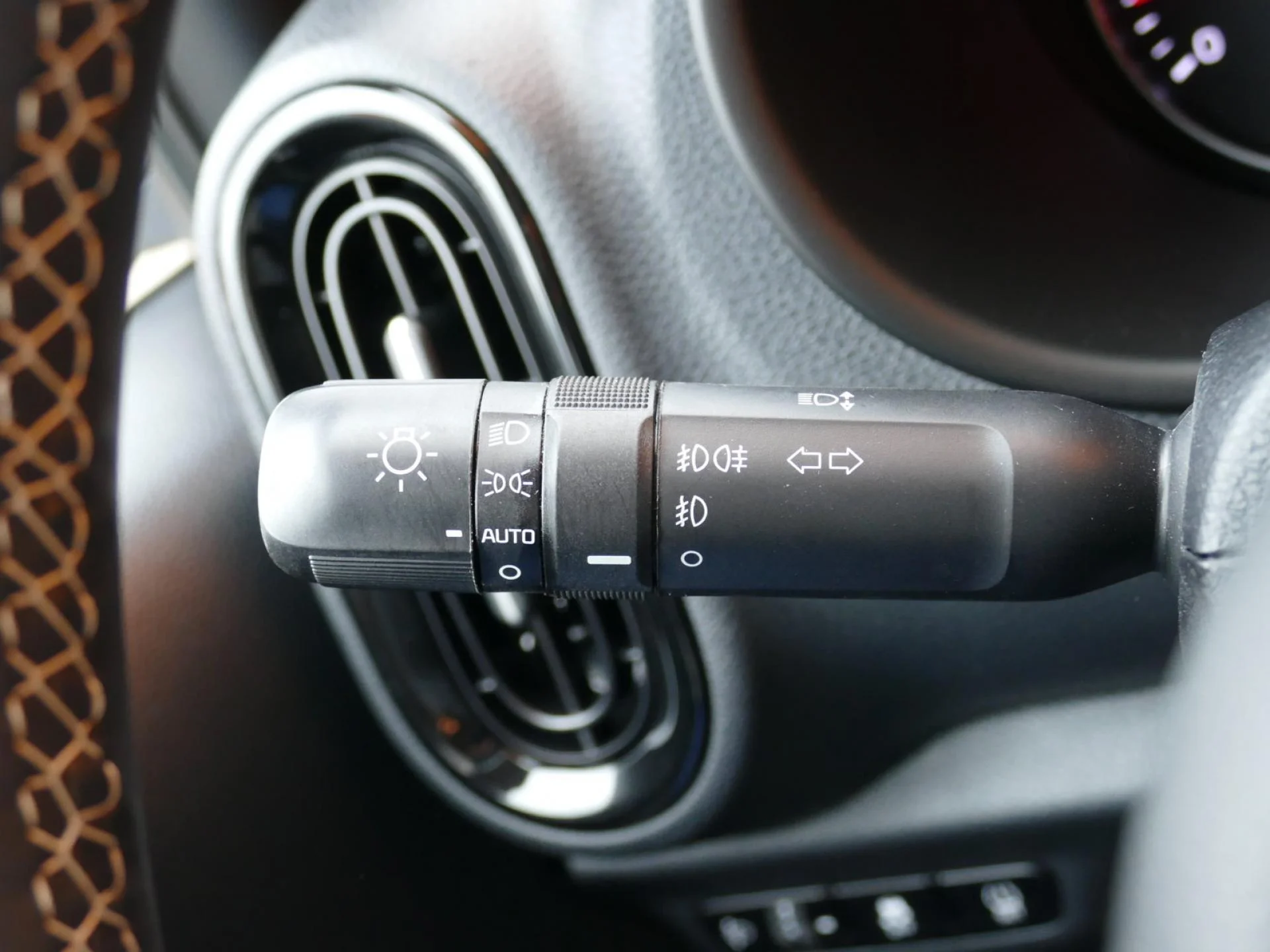 KIA PICANTO - Miniature 22 sur 32 - Cliquer pour voir cette photo