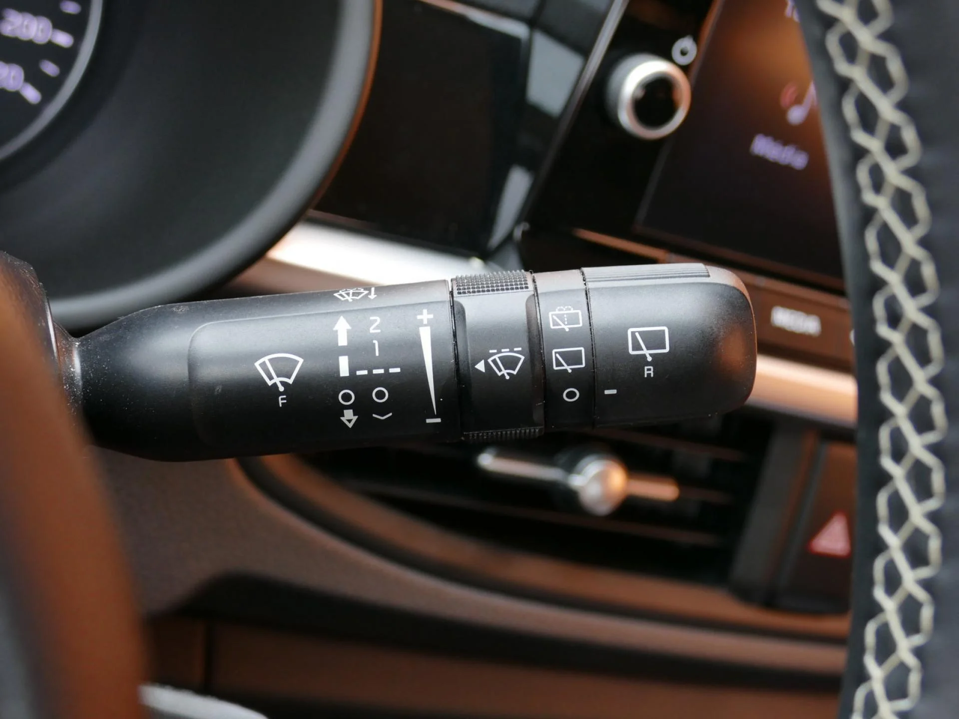 KIA PICANTO - Miniature 23 sur 32 - Cliquer pour voir cette photo
