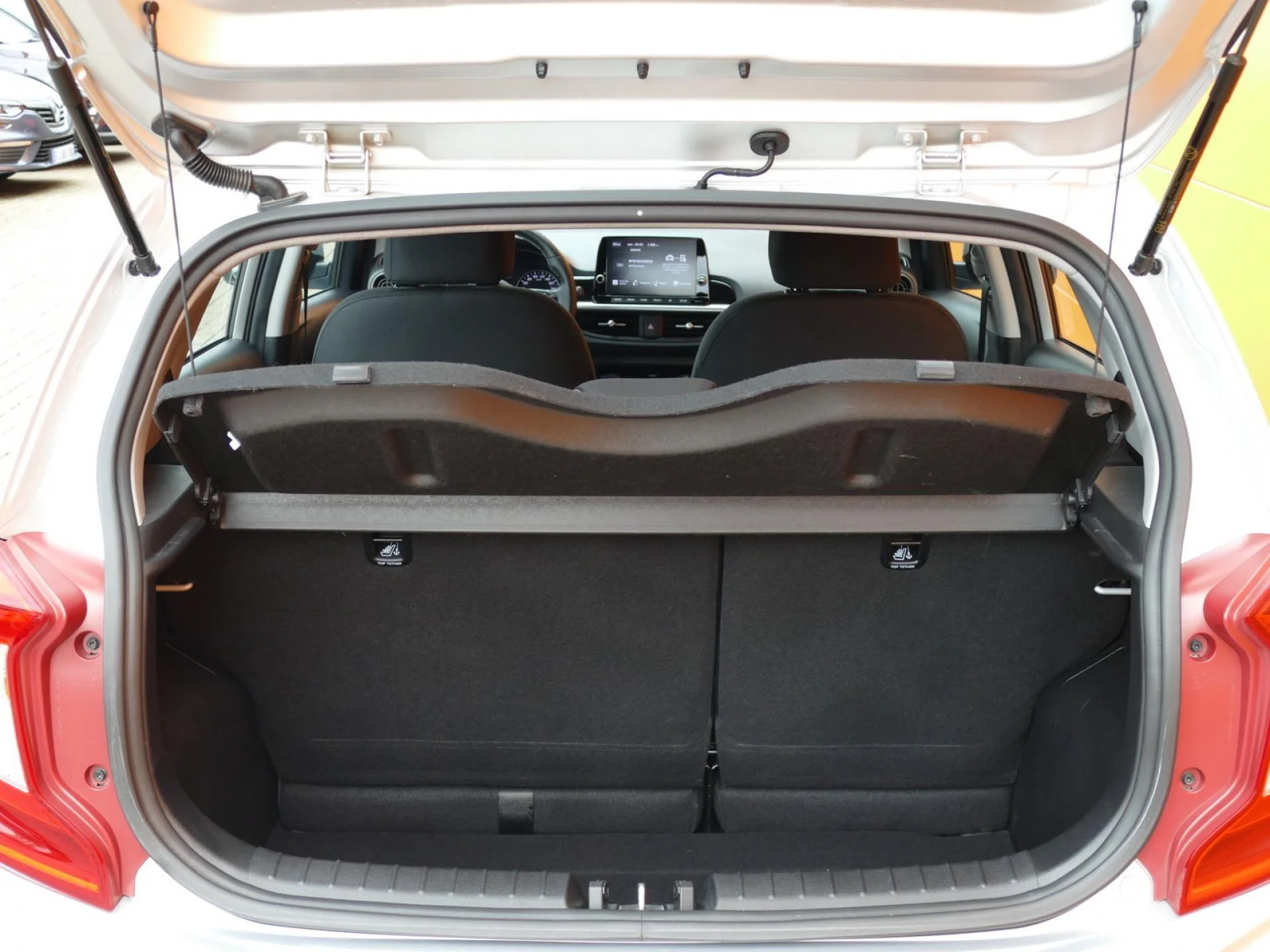 KIA PICANTO - Miniature 8 sur 32 - Cliquer pour voir cette photo