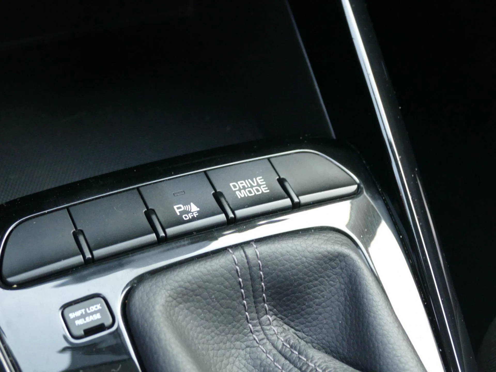 KIA RIO - Miniature 18 sur 31 - Cliquer pour voir cette photo