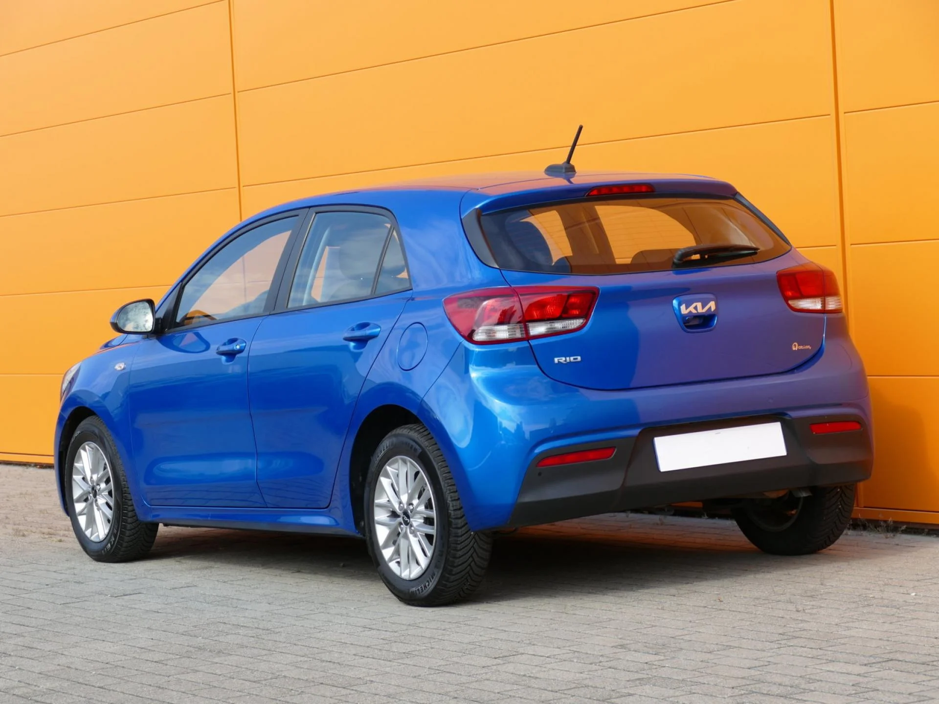 KIA RIO - Miniature 4 sur 31 - Cliquer pour voir cette photo