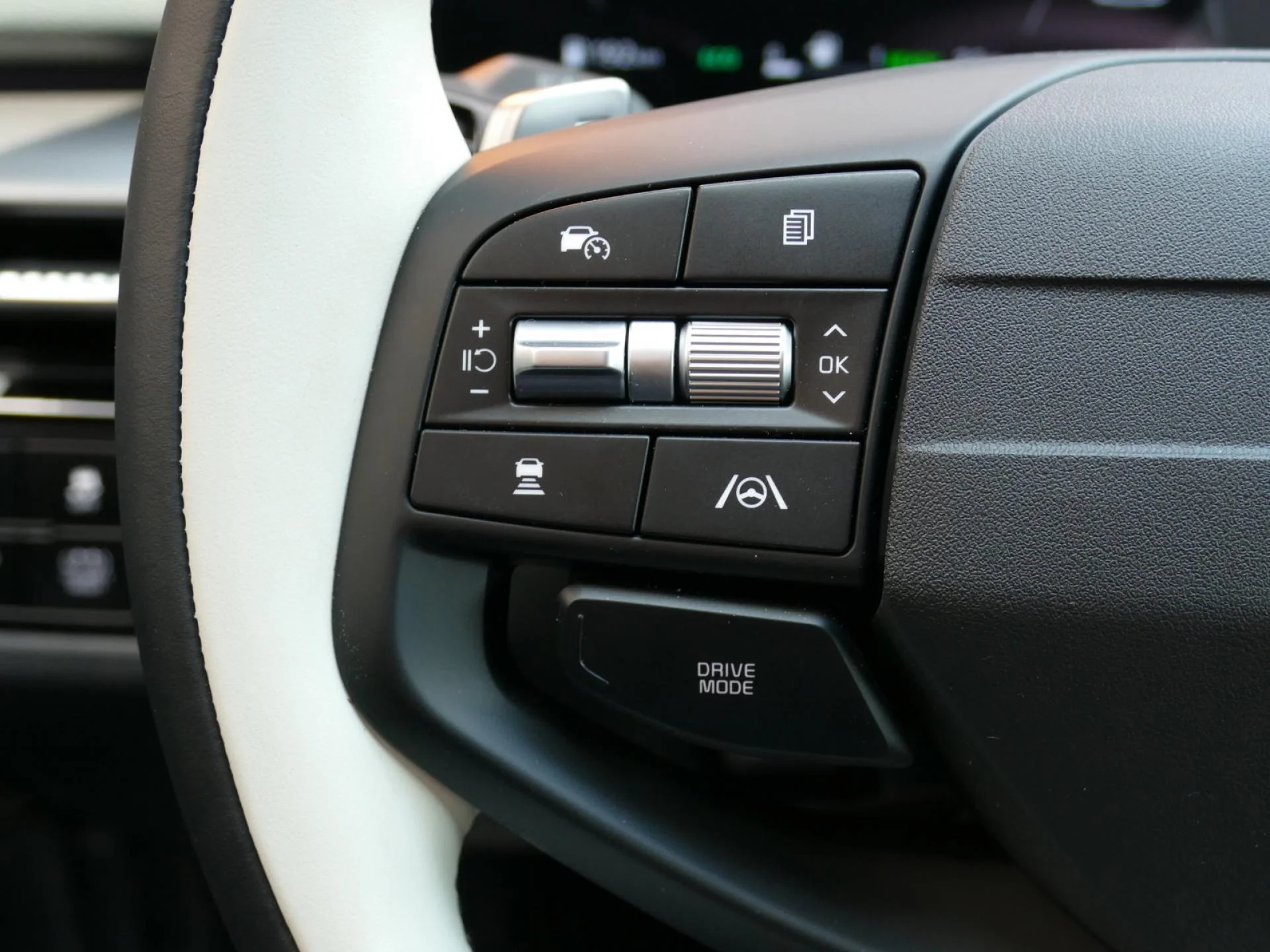 KIA SPORTAGE - Miniature 16 sur 36 - Cliquer pour voir cette photo