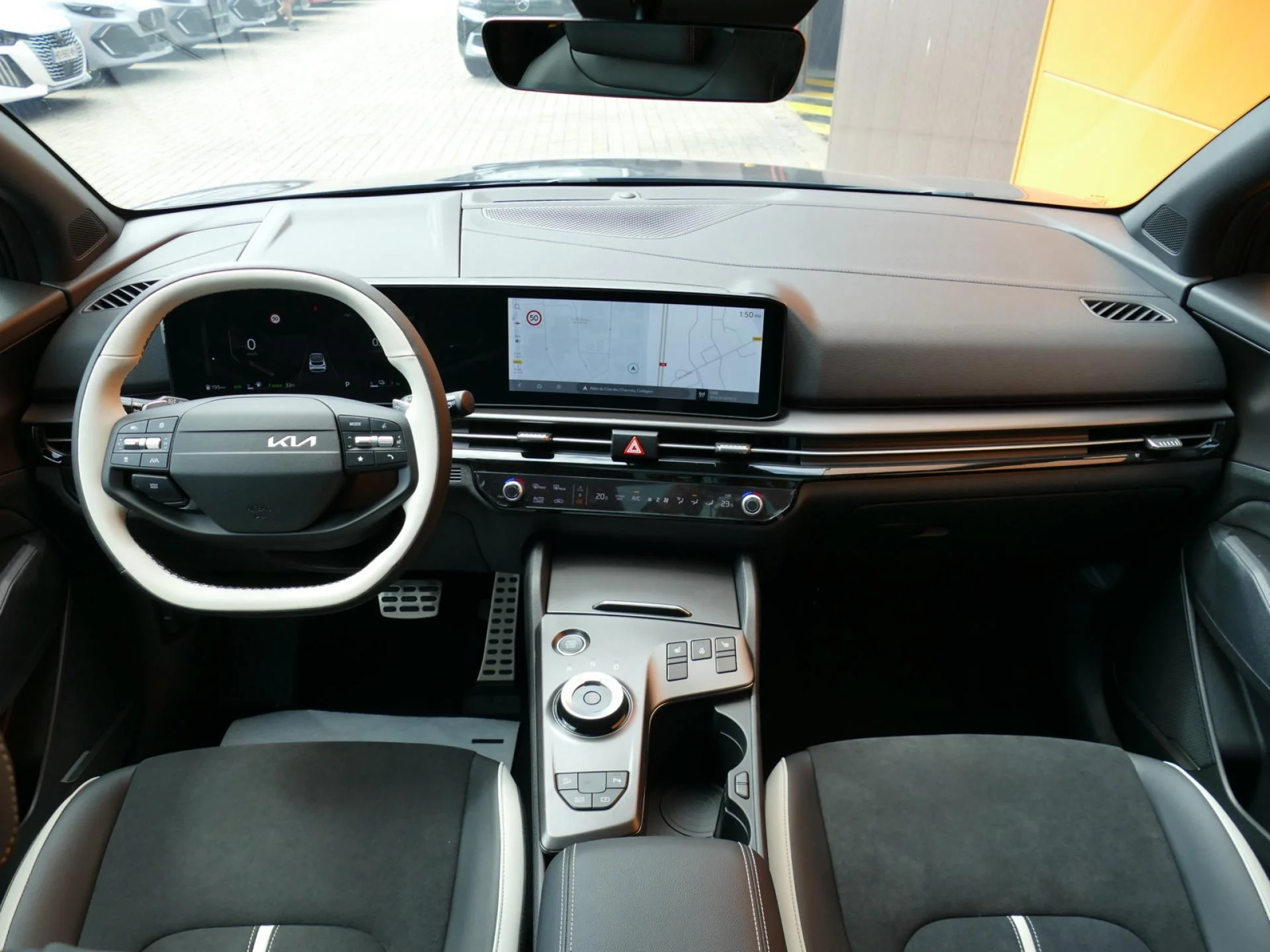 KIA SPORTAGE - Miniature 4 sur 35 - Cliquer pour voir cette photo
