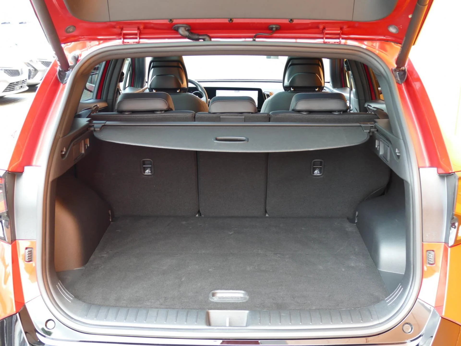KIA SPORTAGE - Miniature 30 sur 33 - Cliquer pour voir cette photo