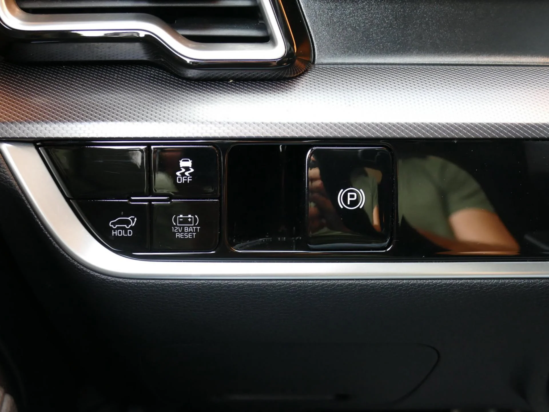 KIA SPORTAGE - Miniature 24 sur 33 - Cliquer pour voir cette photo