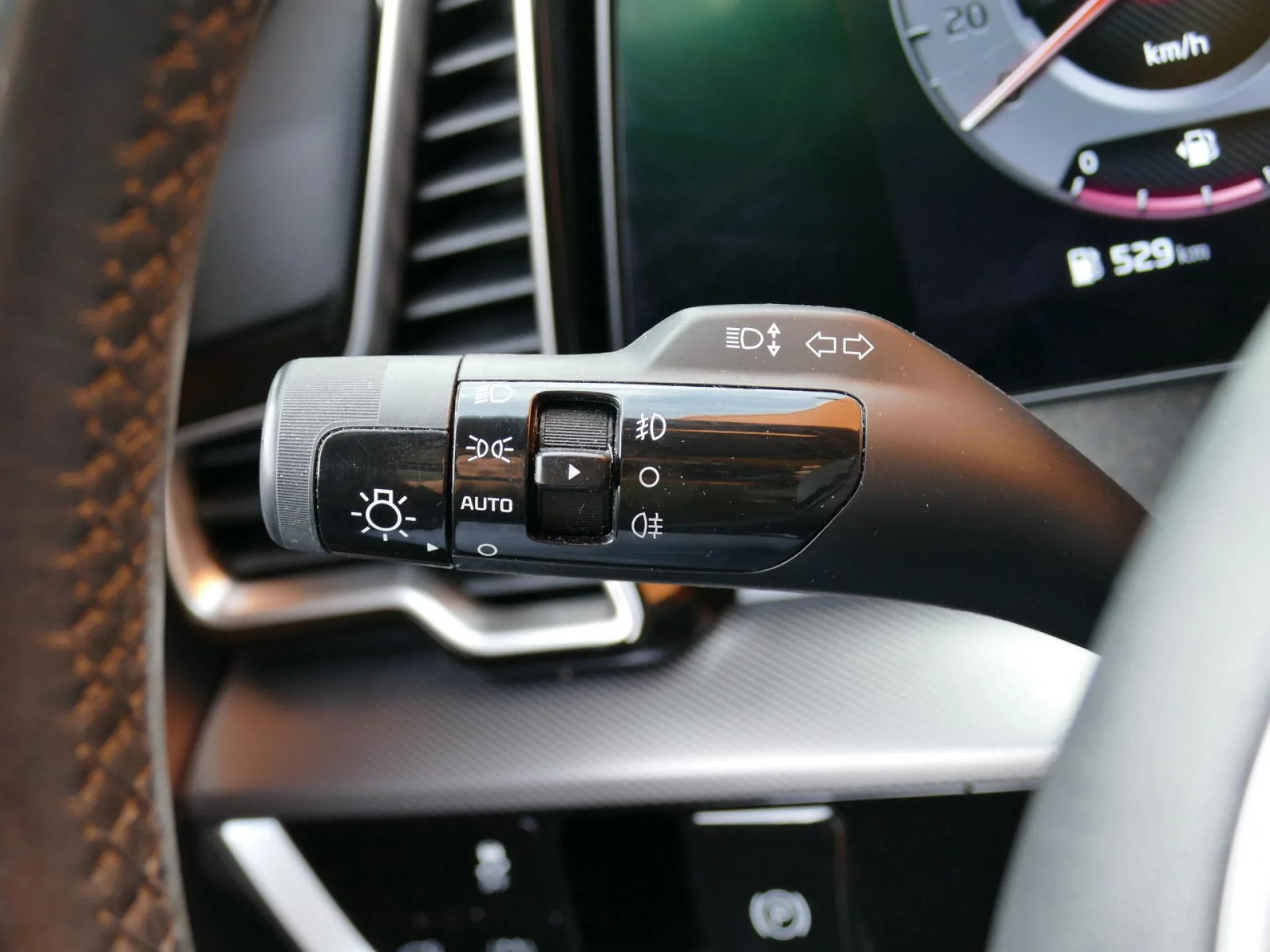 KIA SPORTAGE - Miniature 25 sur 33 - Cliquer pour voir cette photo