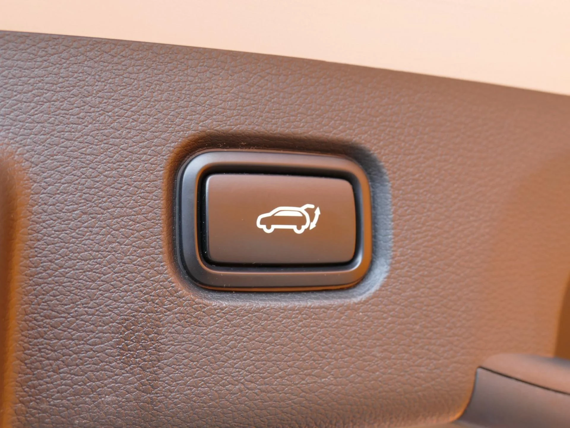 KIA SPORTAGE - Miniature 23 sur 33 - Cliquer pour voir cette photo