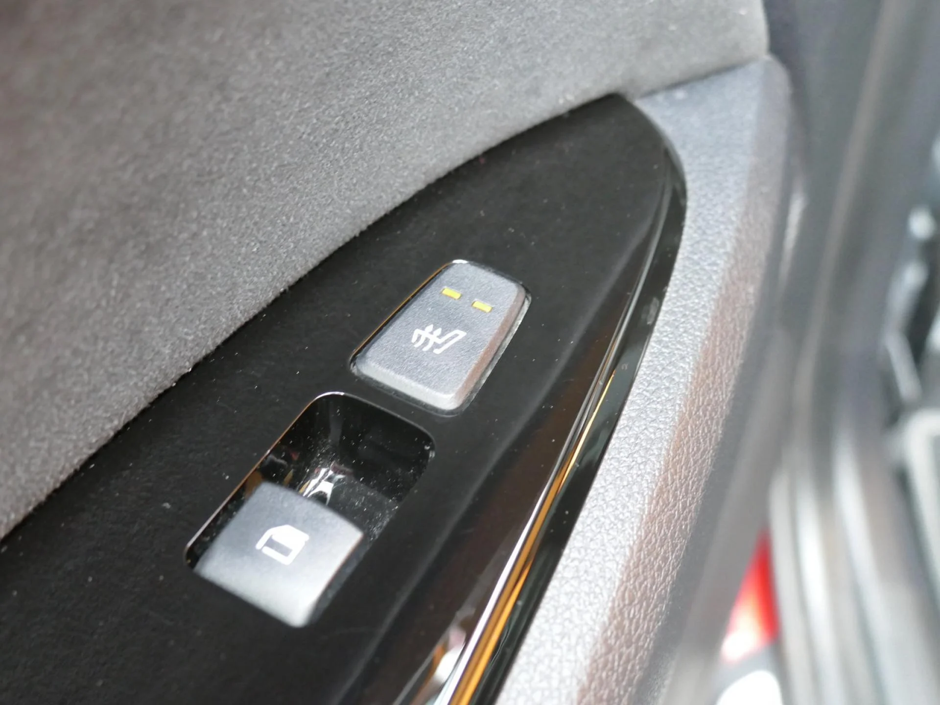 KIA SPORTAGE - Miniature 26 sur 37 - Cliquer pour voir cette photo