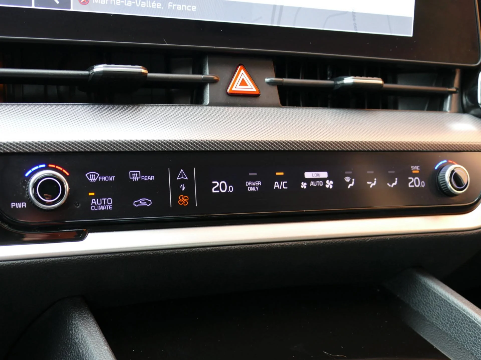 KIA SPORTAGE - Miniature 13 sur 37 - Cliquer pour voir cette photo