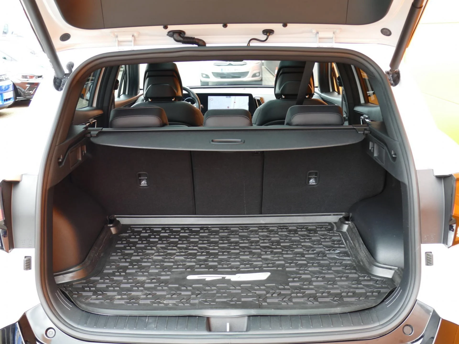 KIA SPORTAGE - Miniature 19 sur 37 - Cliquer pour voir cette photo