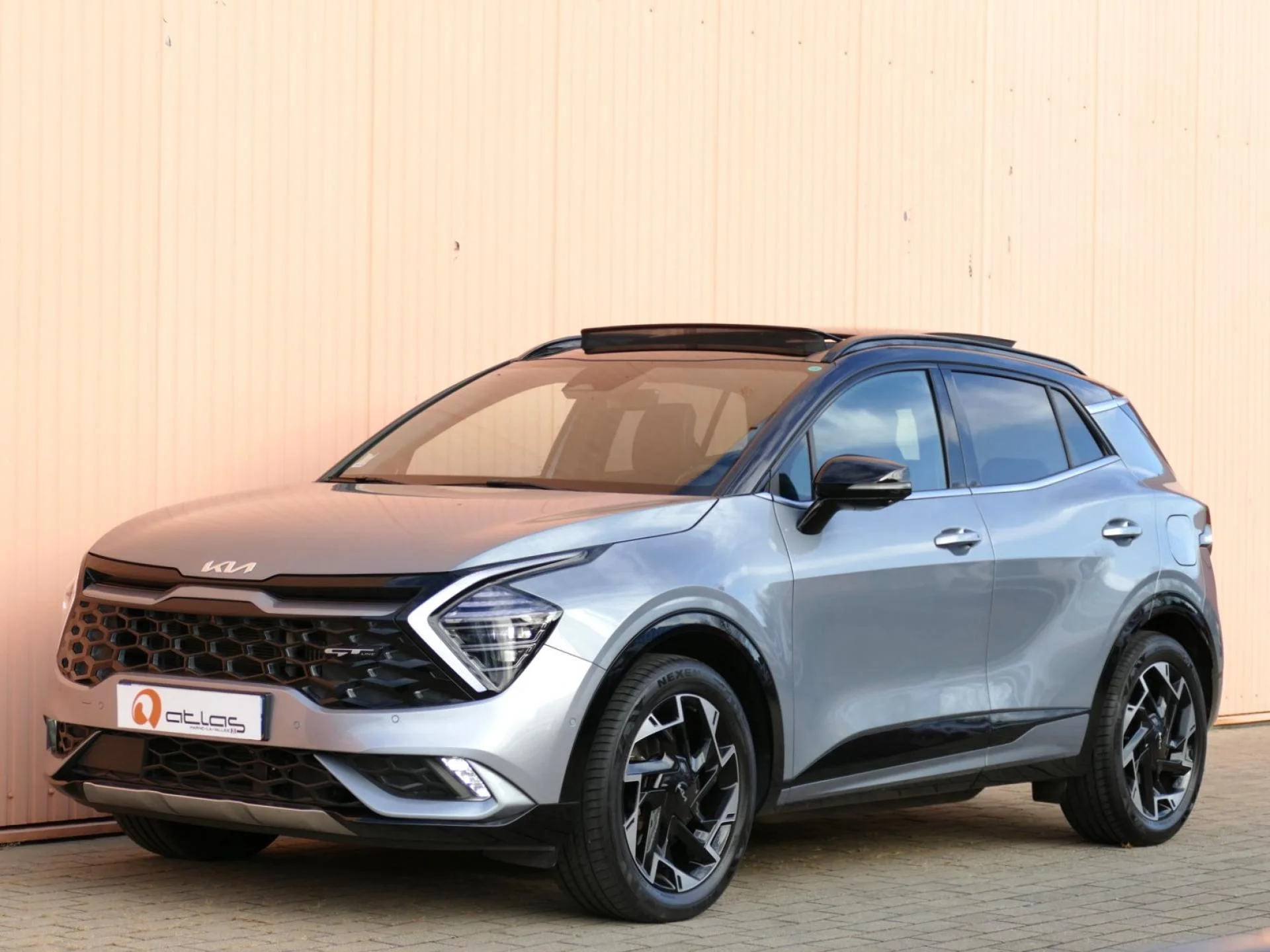 KIA SPORTAGE - Miniature 2 sur 19 - Cliquer pour voir cette photo