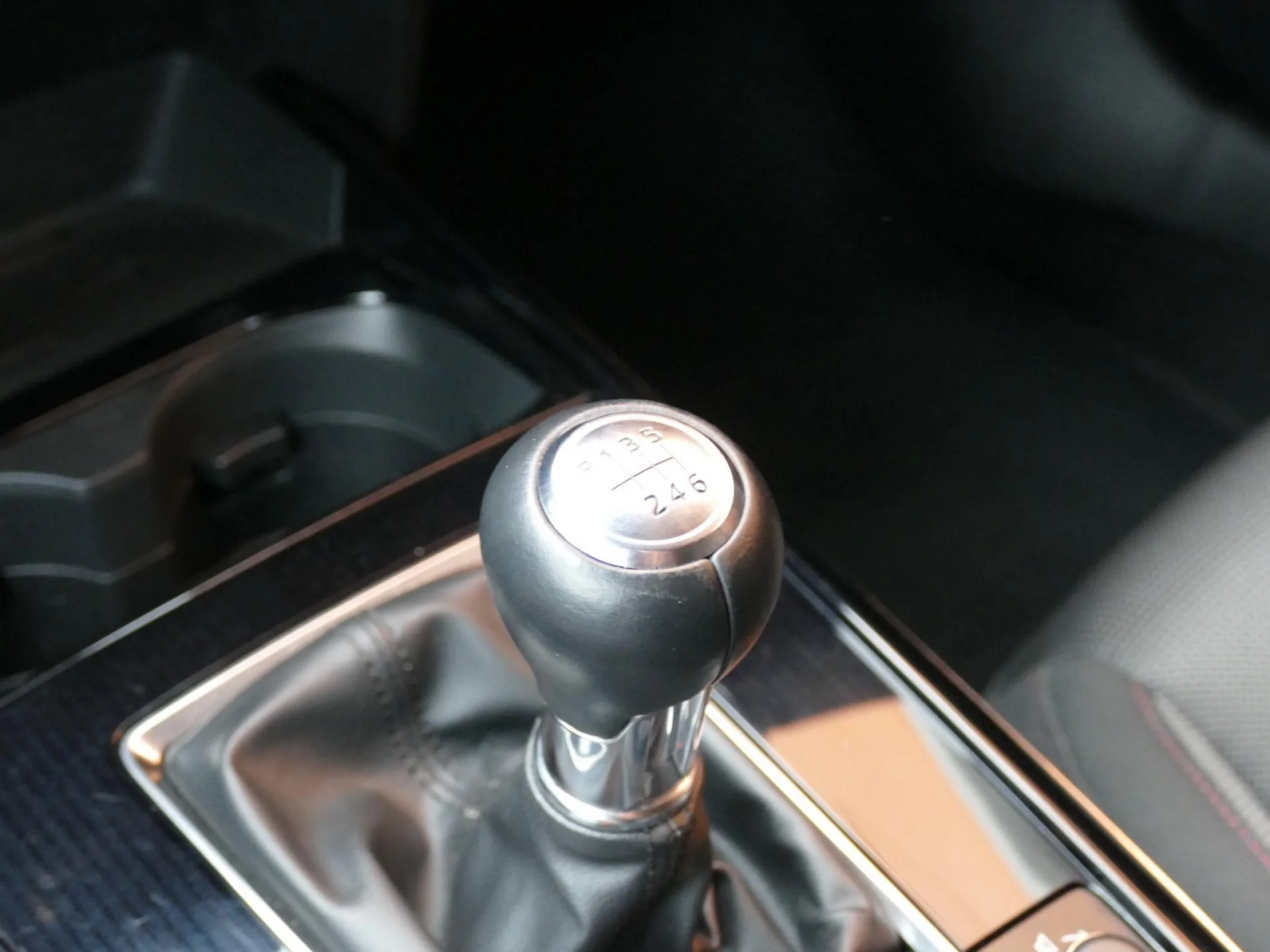 MAZDA CX-30 - Miniature 25 sur 34 - Cliquer pour voir cette photo