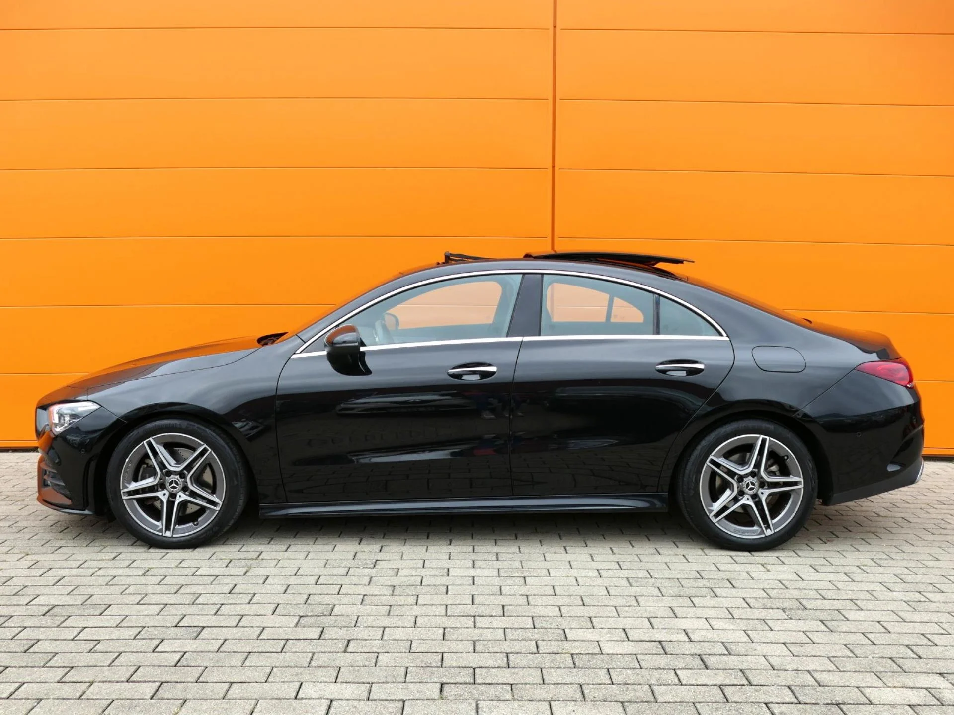 MERCEDES CLA - Miniature 3 sur 32 - Cliquer pour voir cette photo