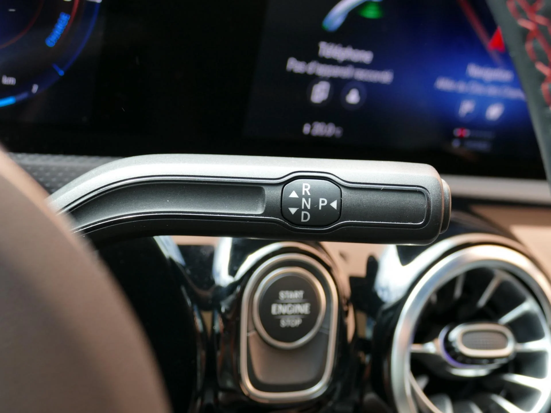 MERCEDES CLA - Miniature 20 sur 24 - Cliquer pour voir cette photo