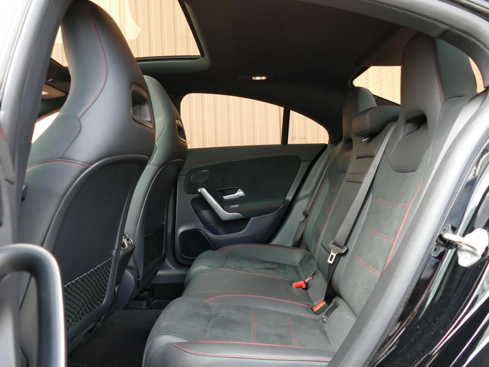 MERCEDES CLA - Miniature 5 sur 24 - Cliquer pour voir cette photo