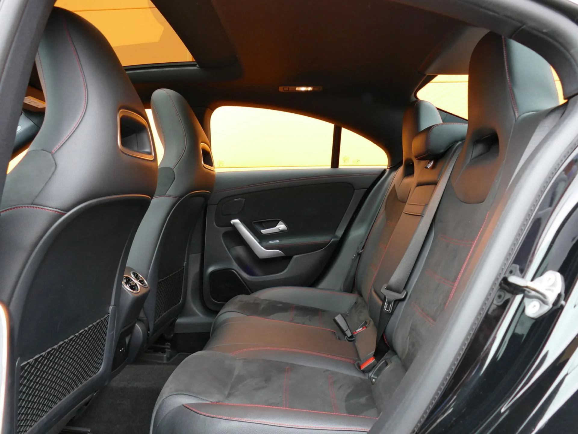 MERCEDES CLA - Miniature 7 sur 32 - Cliquer pour voir cette photo