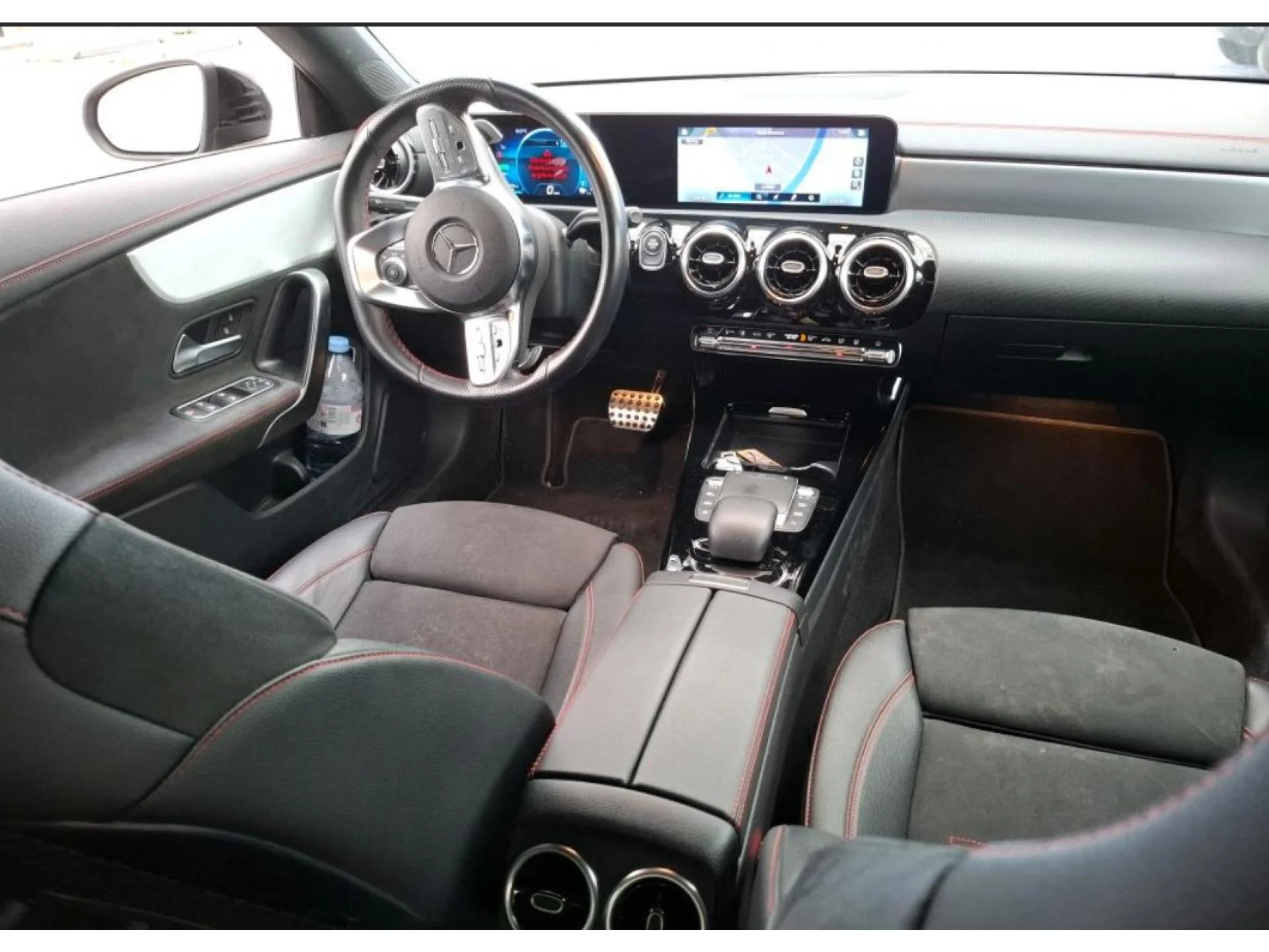 MERCEDES CLA - Miniature 8 sur 32 - Cliquer pour voir cette photo