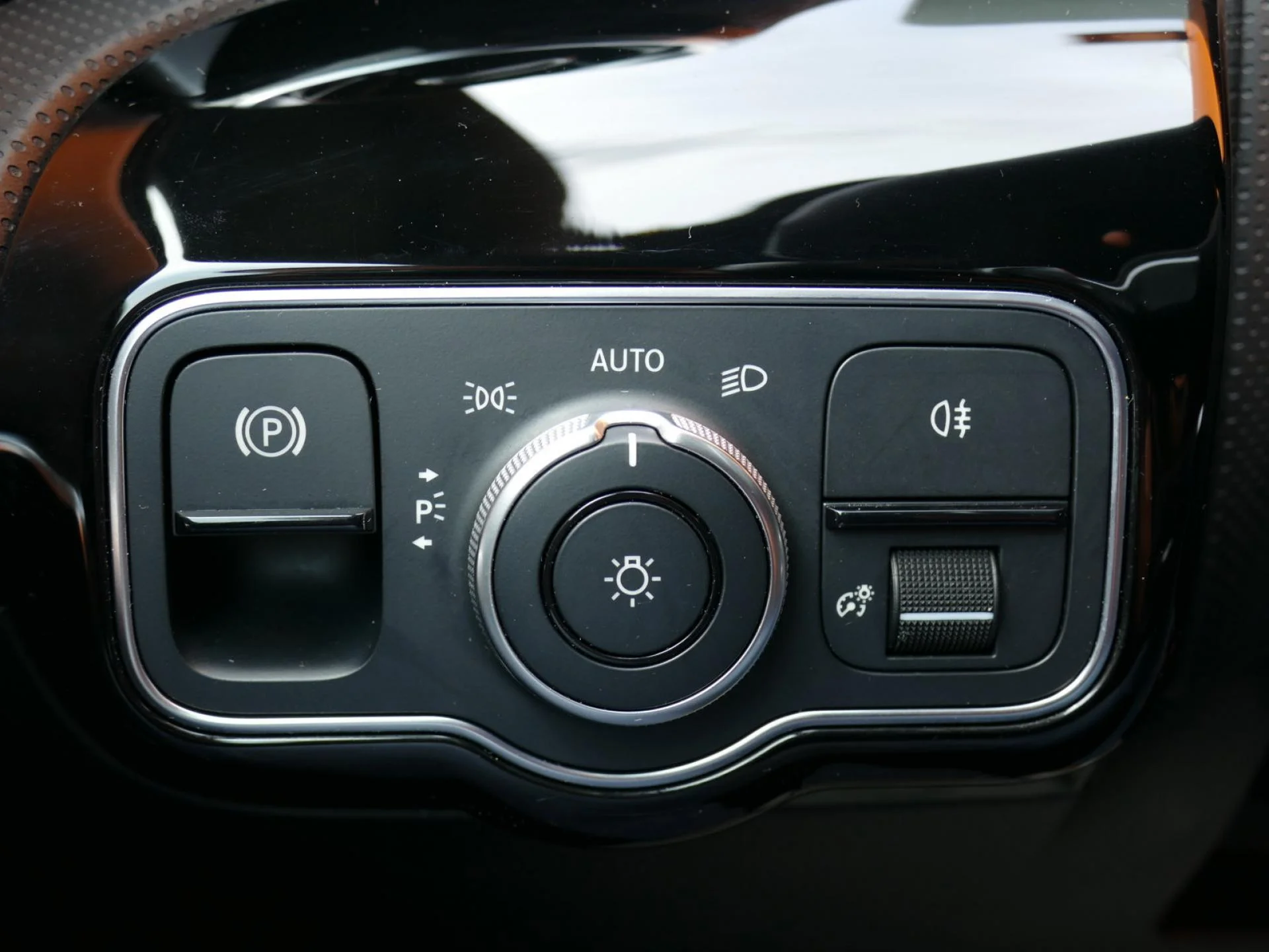 MERCEDES CLA - Miniature 18 sur 32 - Cliquer pour voir cette photo