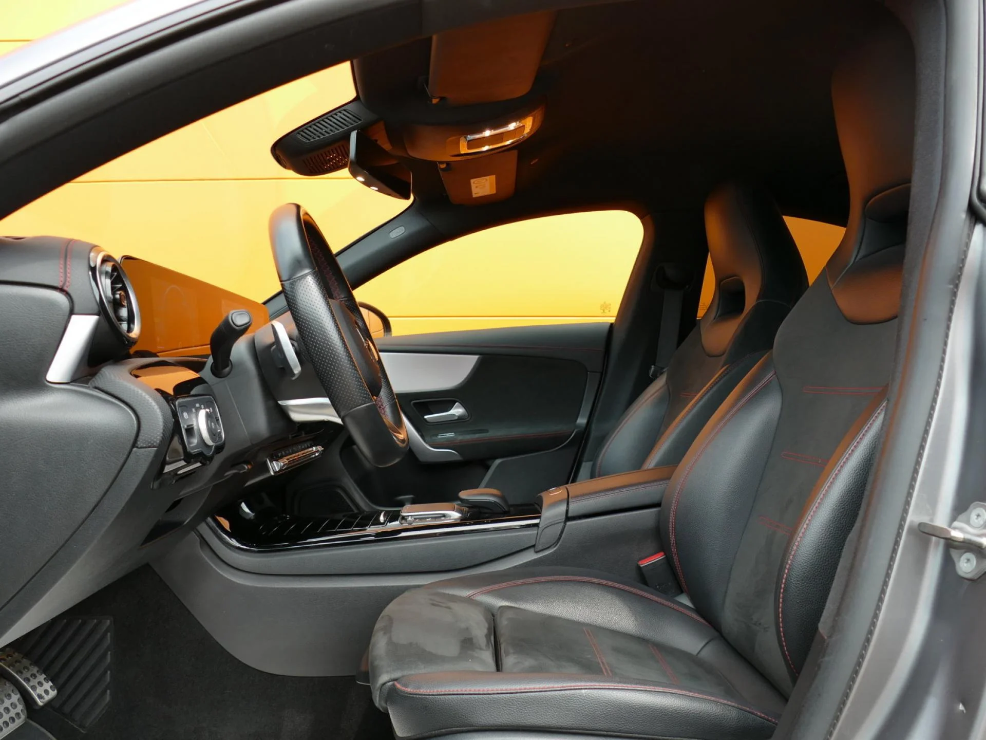 MERCEDES CLA - Miniature 6 sur 32 - Cliquer pour voir cette photo