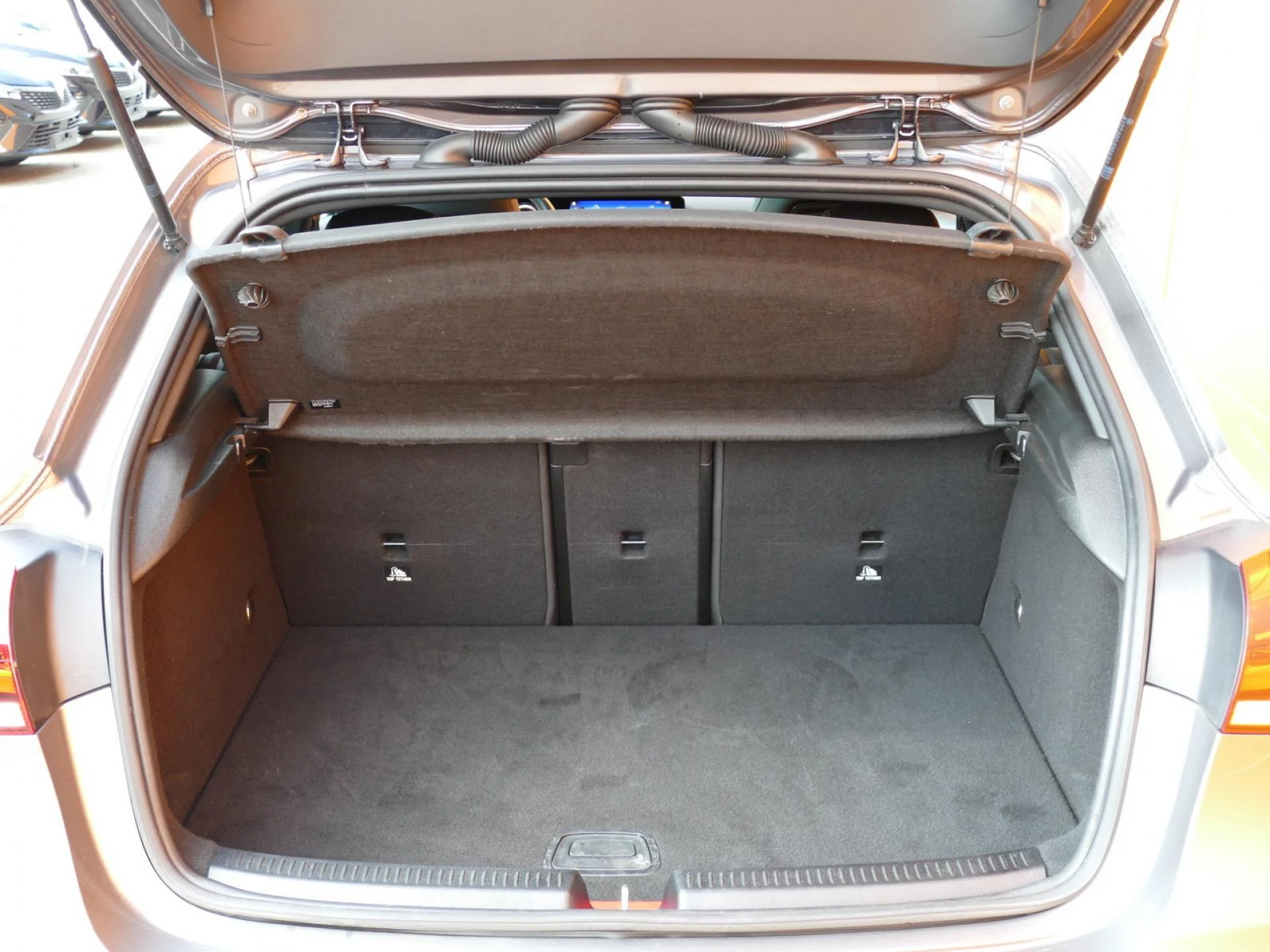 MERCEDES CLASSE A - Miniature 8 sur 32 - Cliquer pour voir cette photo