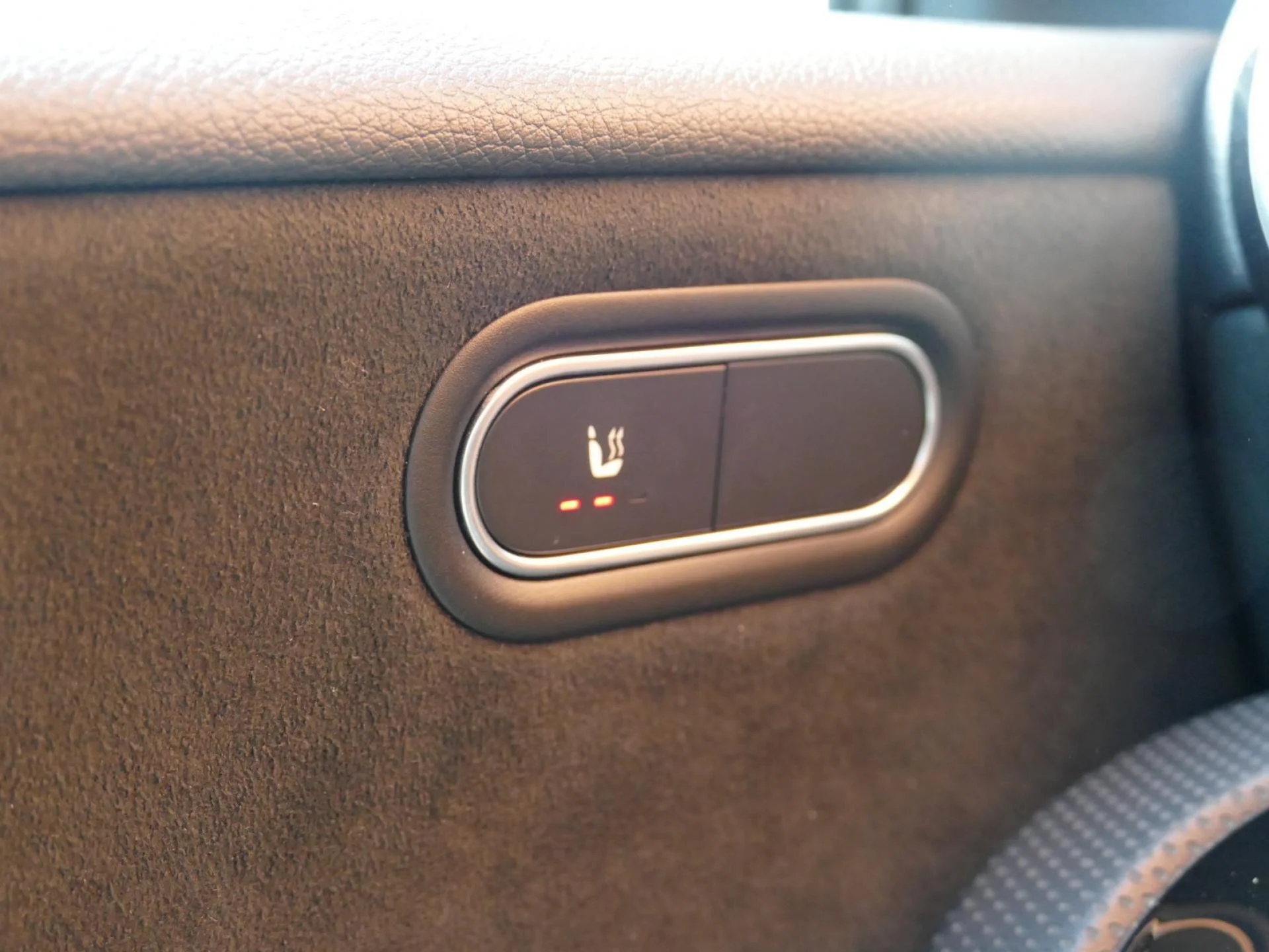 MERCEDES CLASSE A - Miniature 21 sur 32 - Cliquer pour voir cette photo