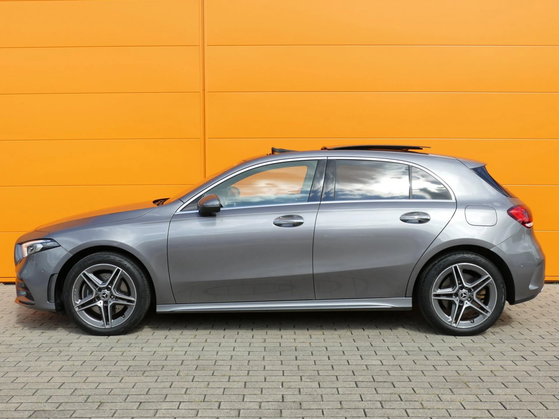 MERCEDES CLASSE A - Miniature 3 sur 32 - Cliquer pour voir cette photo