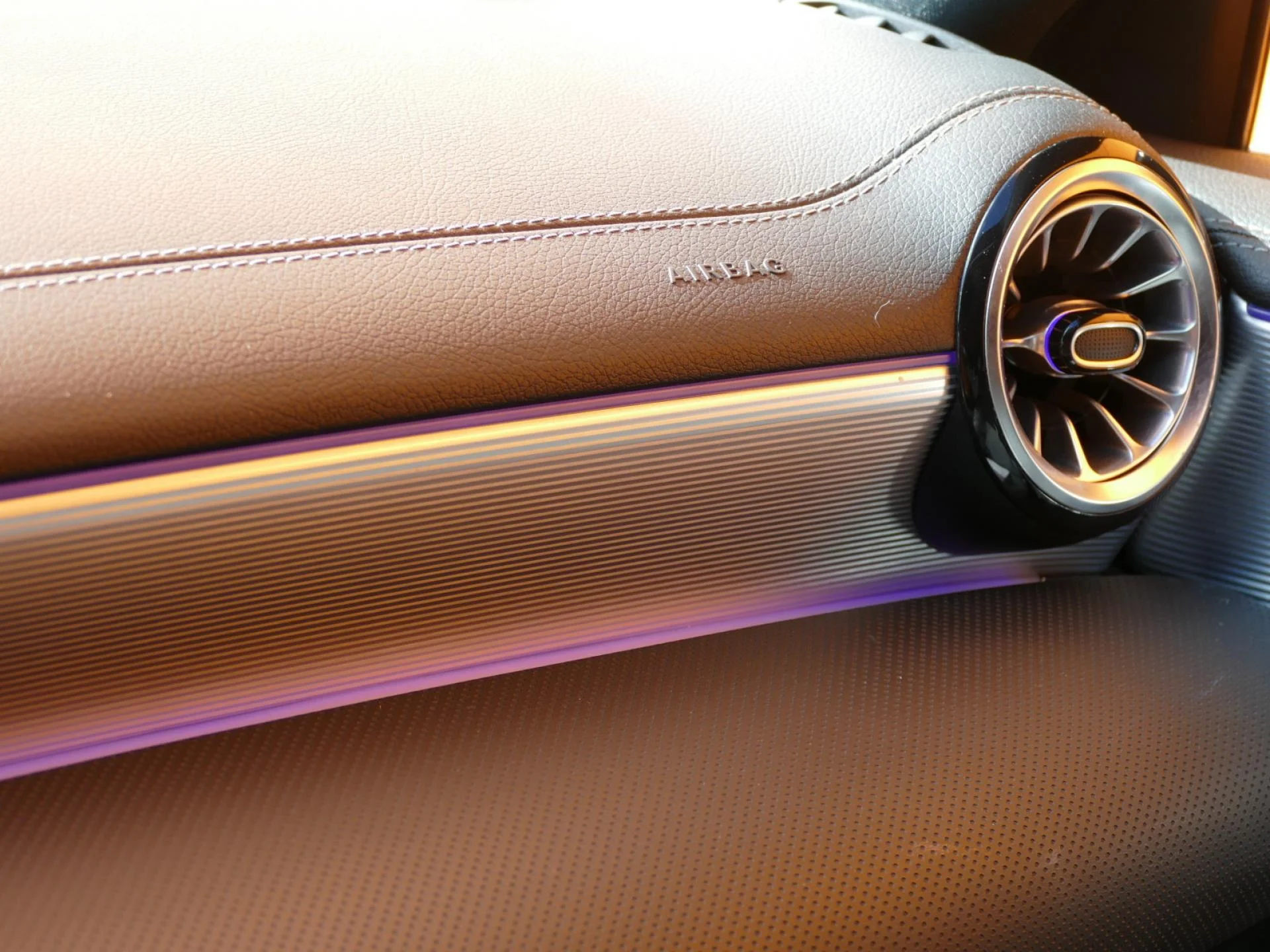 MERCEDES CLASSE A - Miniature 23 sur 34 - Cliquer pour voir cette photo