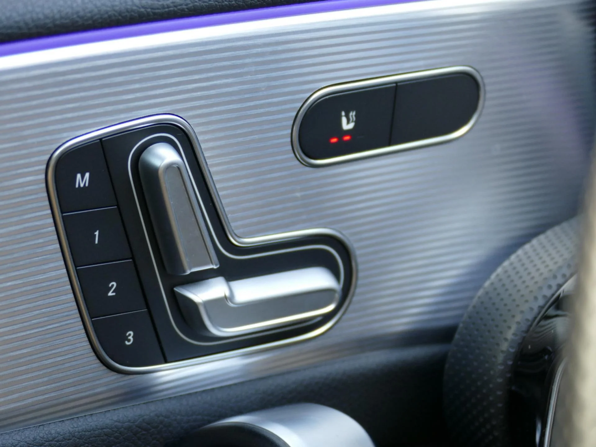 MERCEDES CLASSE A - Miniature 19 sur 34 - Cliquer pour voir cette photo