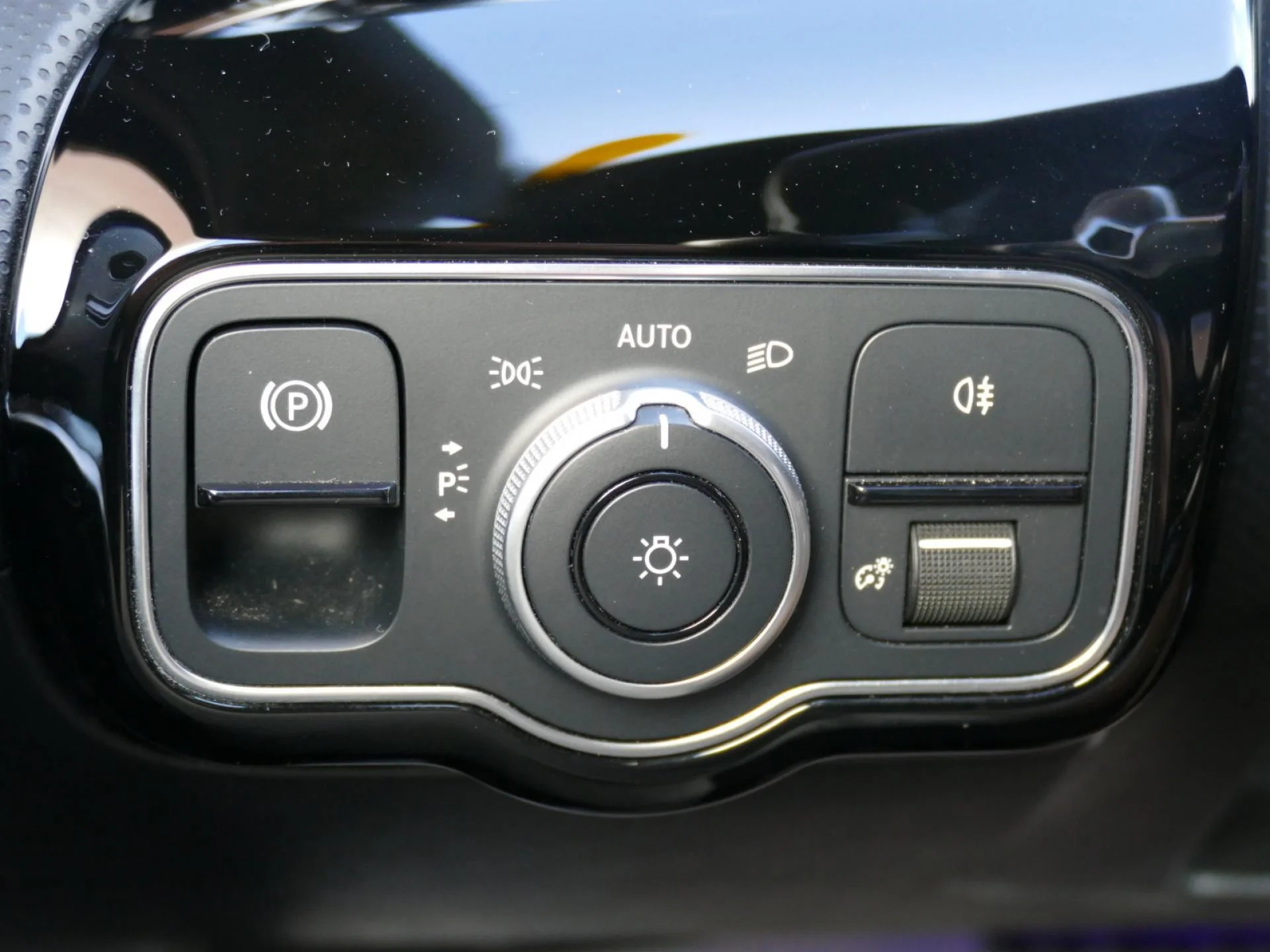 MERCEDES CLASSE A - Miniature 21 sur 34 - Cliquer pour voir cette photo