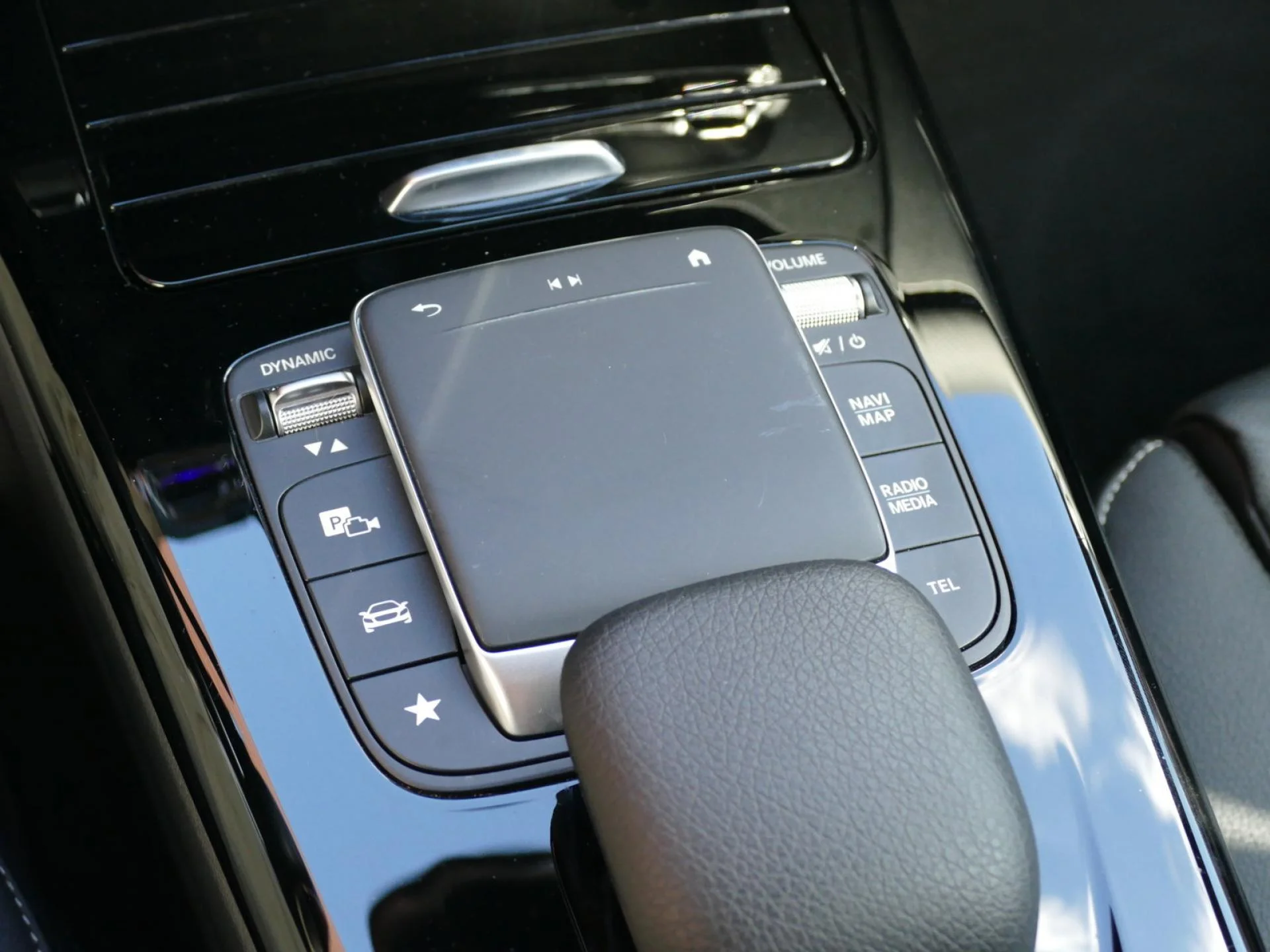 MERCEDES CLASSE A - Miniature 18 sur 34 - Cliquer pour voir cette photo