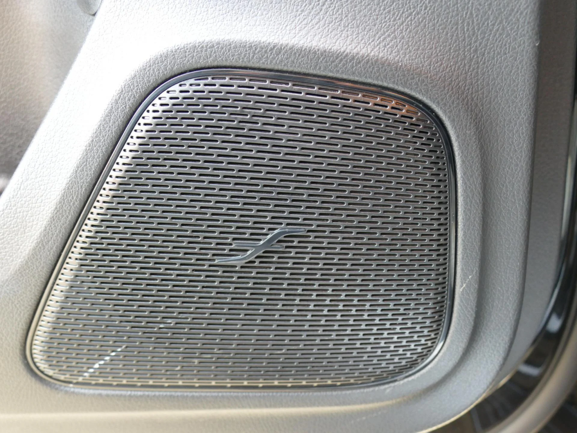 MERCEDES CLASSE A - Miniature 21 sur 37 - Cliquer pour voir cette photo