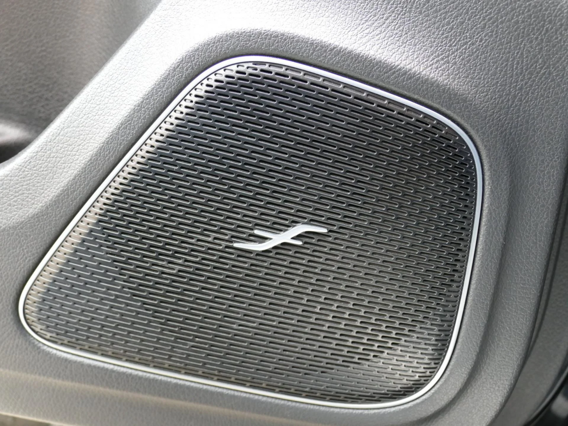 MERCEDES CLASSE A - Miniature 24 sur 33 - Cliquer pour voir cette photo