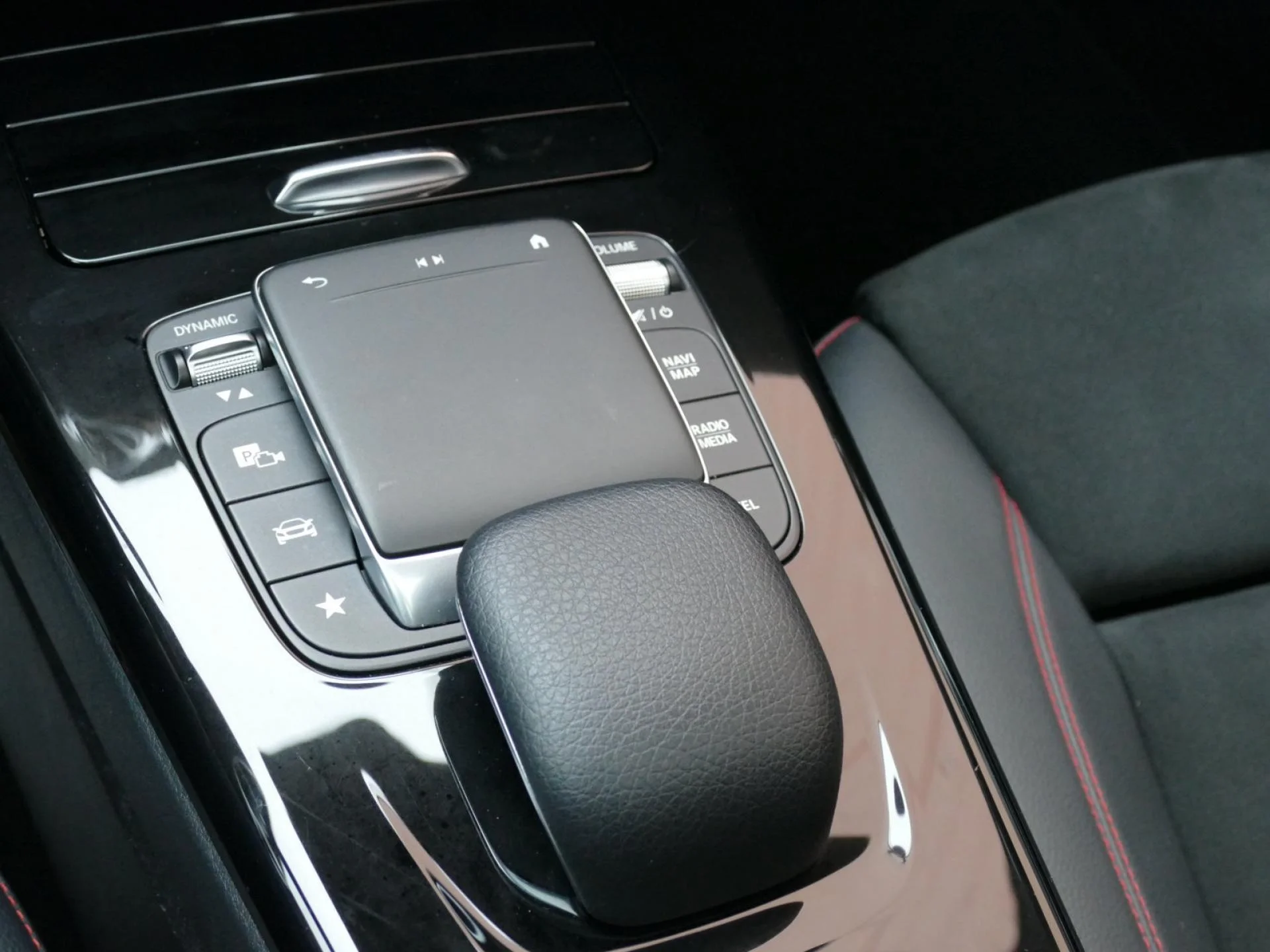 MERCEDES CLASSE A - Miniature 16 sur 29 - Cliquer pour voir cette photo