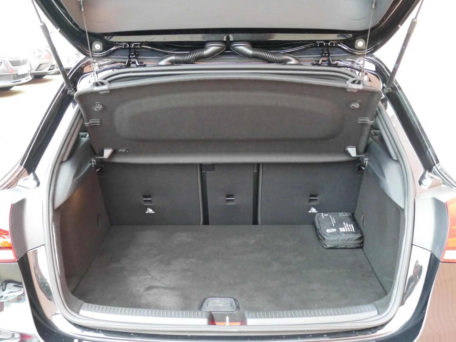 MERCEDES CLASSE A - Miniature 5 sur 29 - Cliquer pour voir cette photo