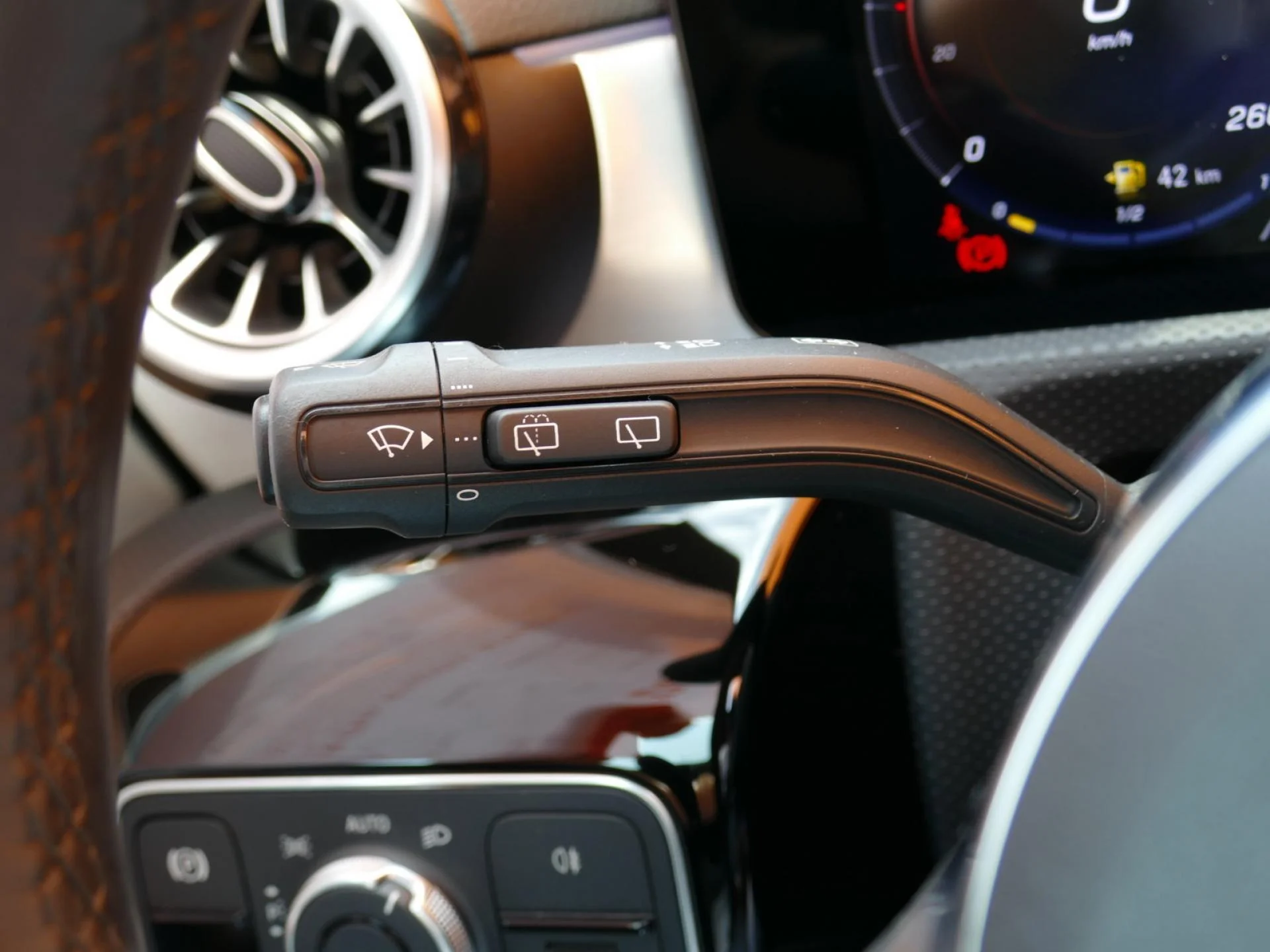 MERCEDES CLASSE A - Miniature 2 sur 33 - Cliquer pour voir cette photo