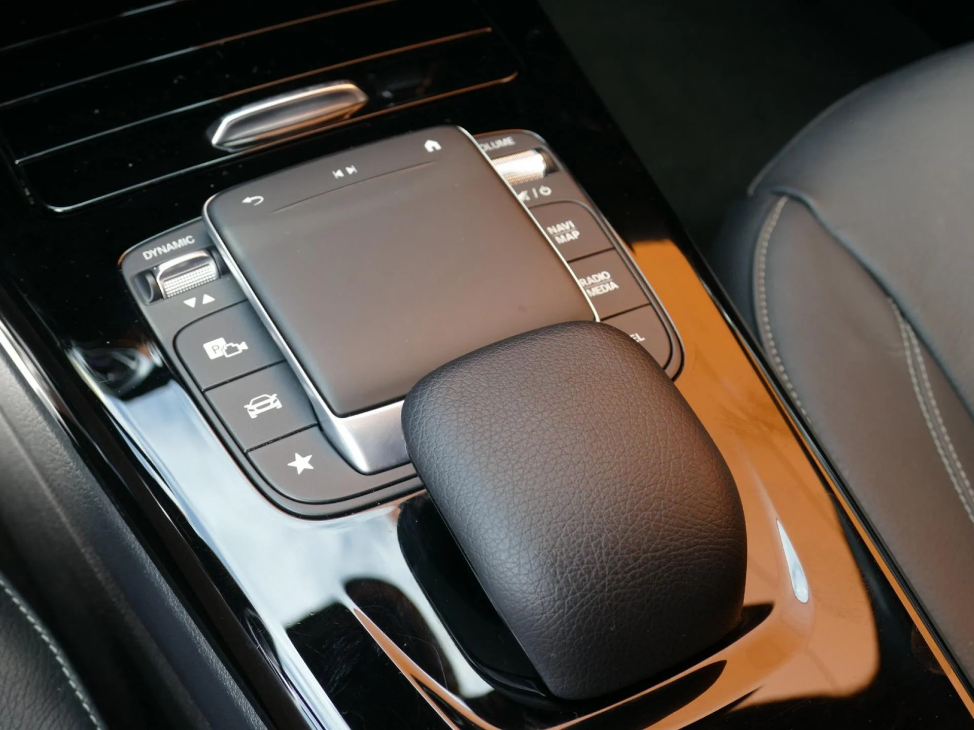 MERCEDES CLASSE A - Miniature 28 sur 33 - Cliquer pour voir cette photo