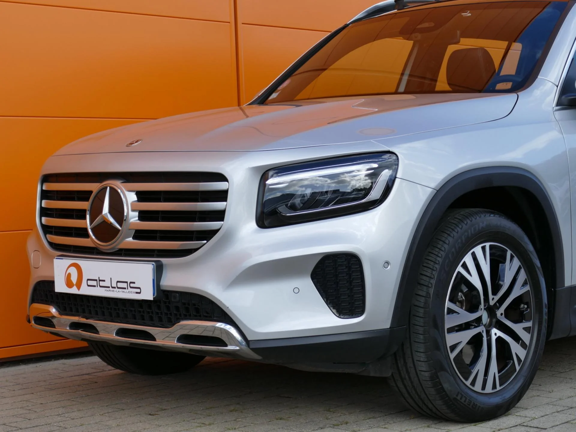 MERCEDES GLB - Miniature 32 sur 36 - Cliquer pour voir cette photo